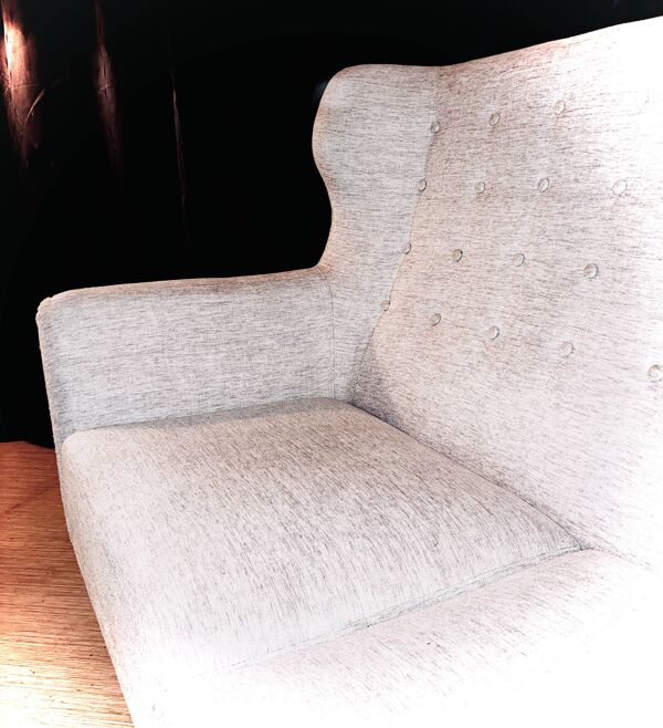 Canapé 2 places Capitonné Style Scandinave Esprit Mid-Century Pieds Compas