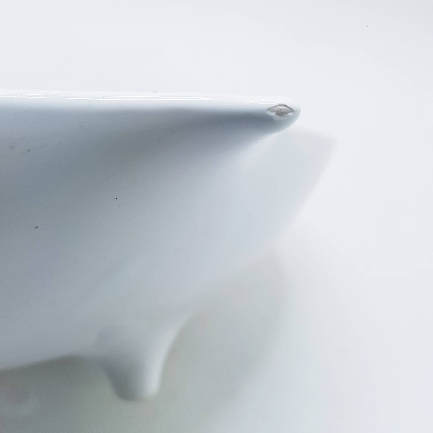 Ceramic radish colander