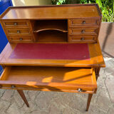 Small office old happiness of the day