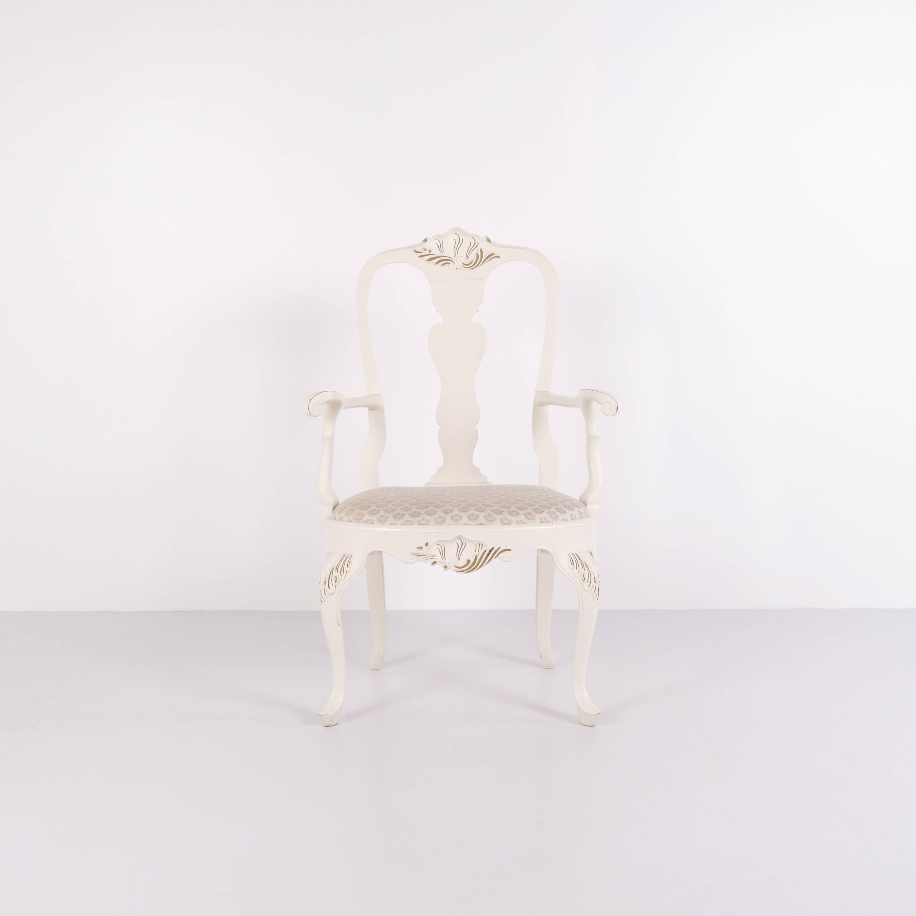 A pair of armchairs – neo rococo style – white painted with decorative details – 1920s