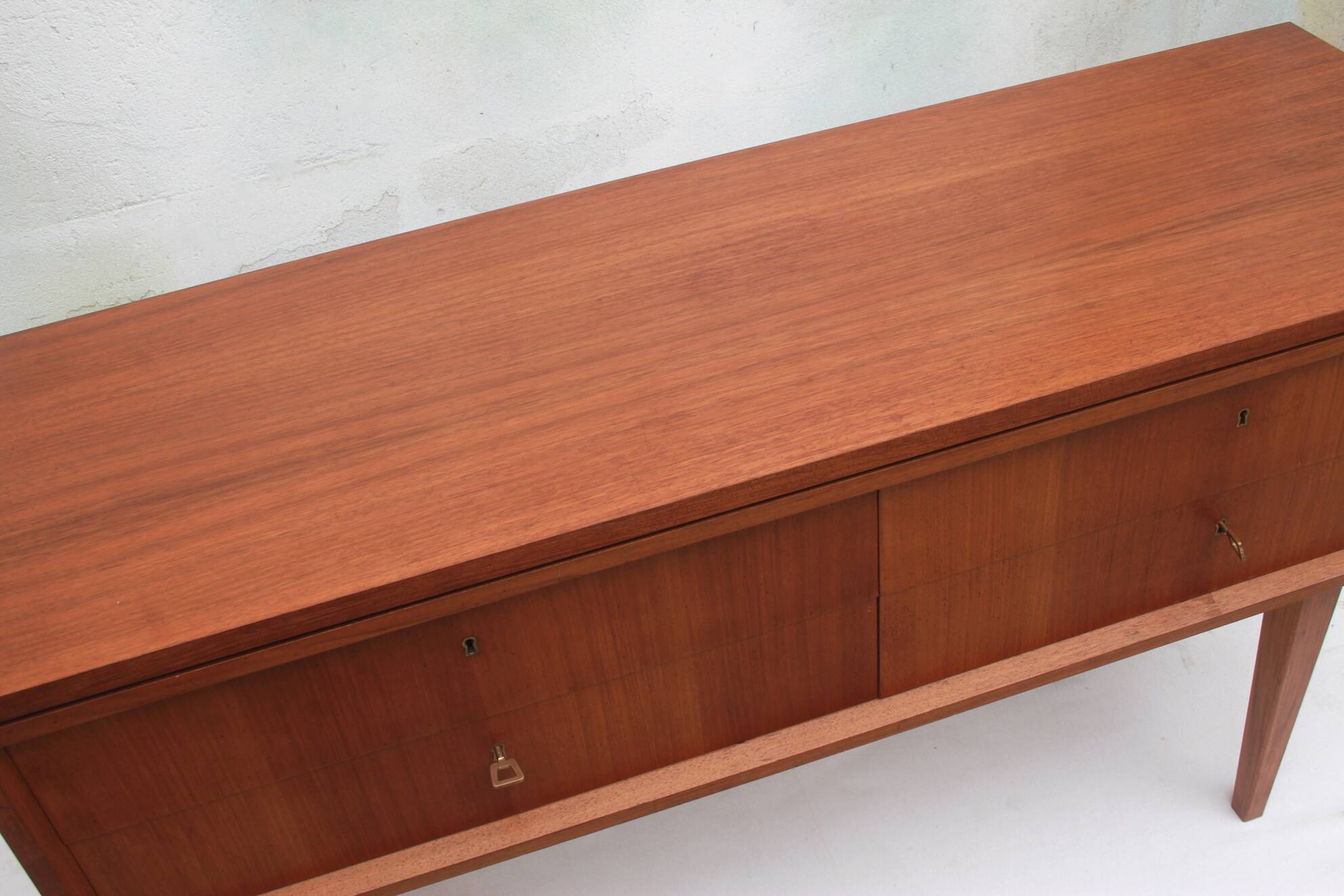 1950s chest of drawers in walnut