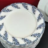 Set of 18 Lunéville earthenware dinner plates, 25.5 cm diameter