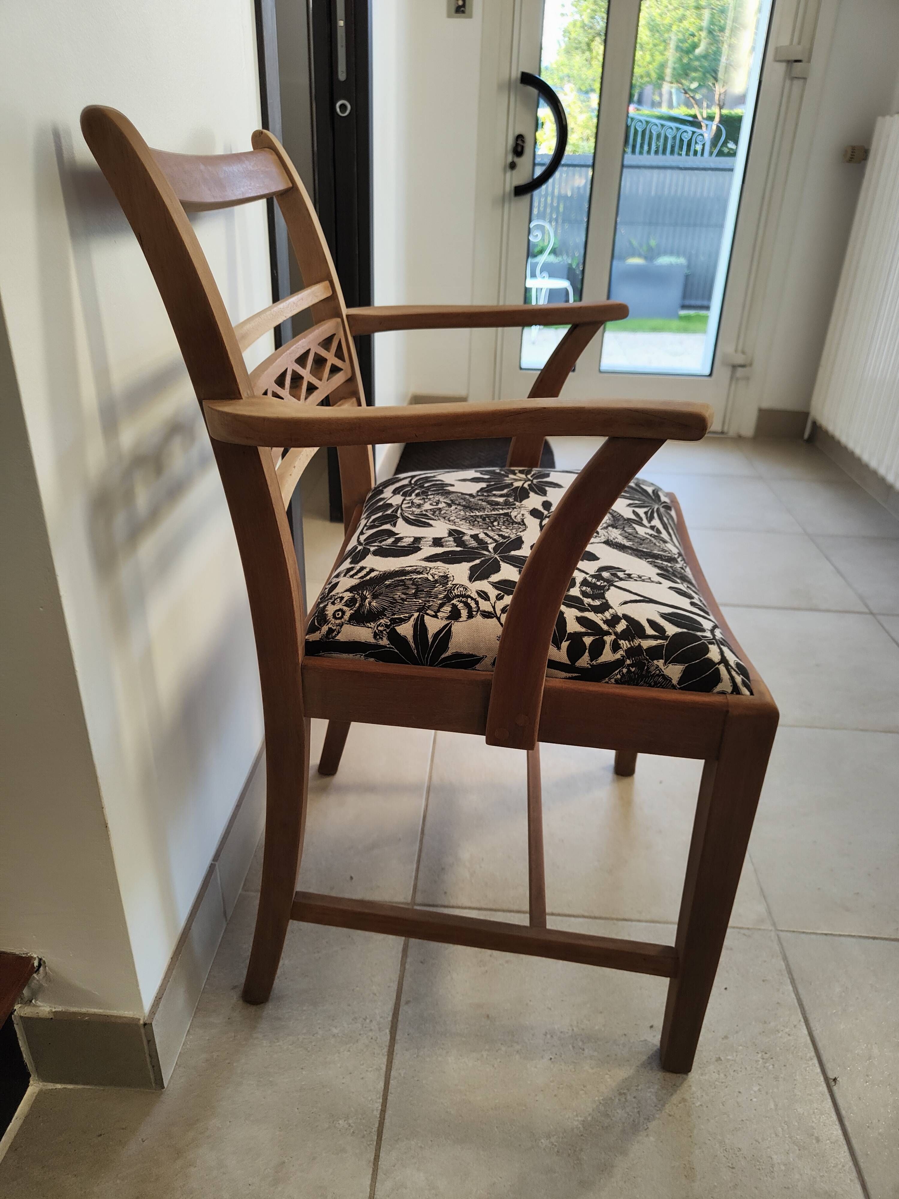 Vintage wooden armchair – Jungle chic fabric seat
