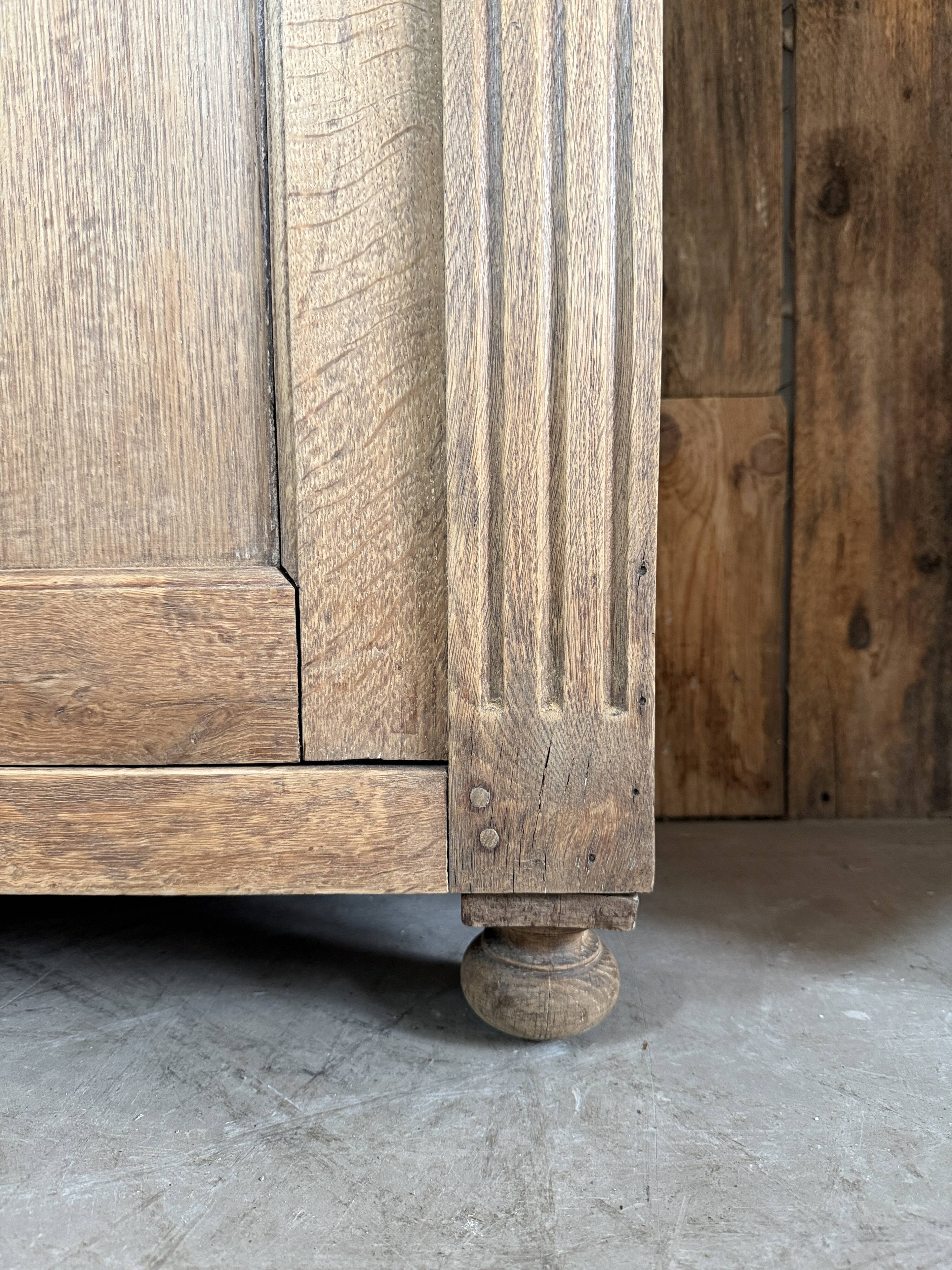 Antique oak display cabinet (renovated)