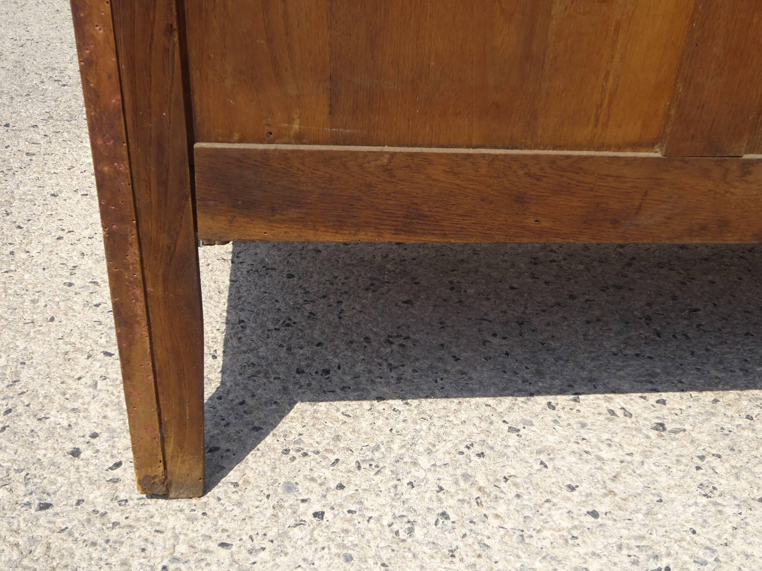 Art Deco sideboard in walnut with a marble top