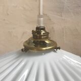 White pleated opaline hanging lamp