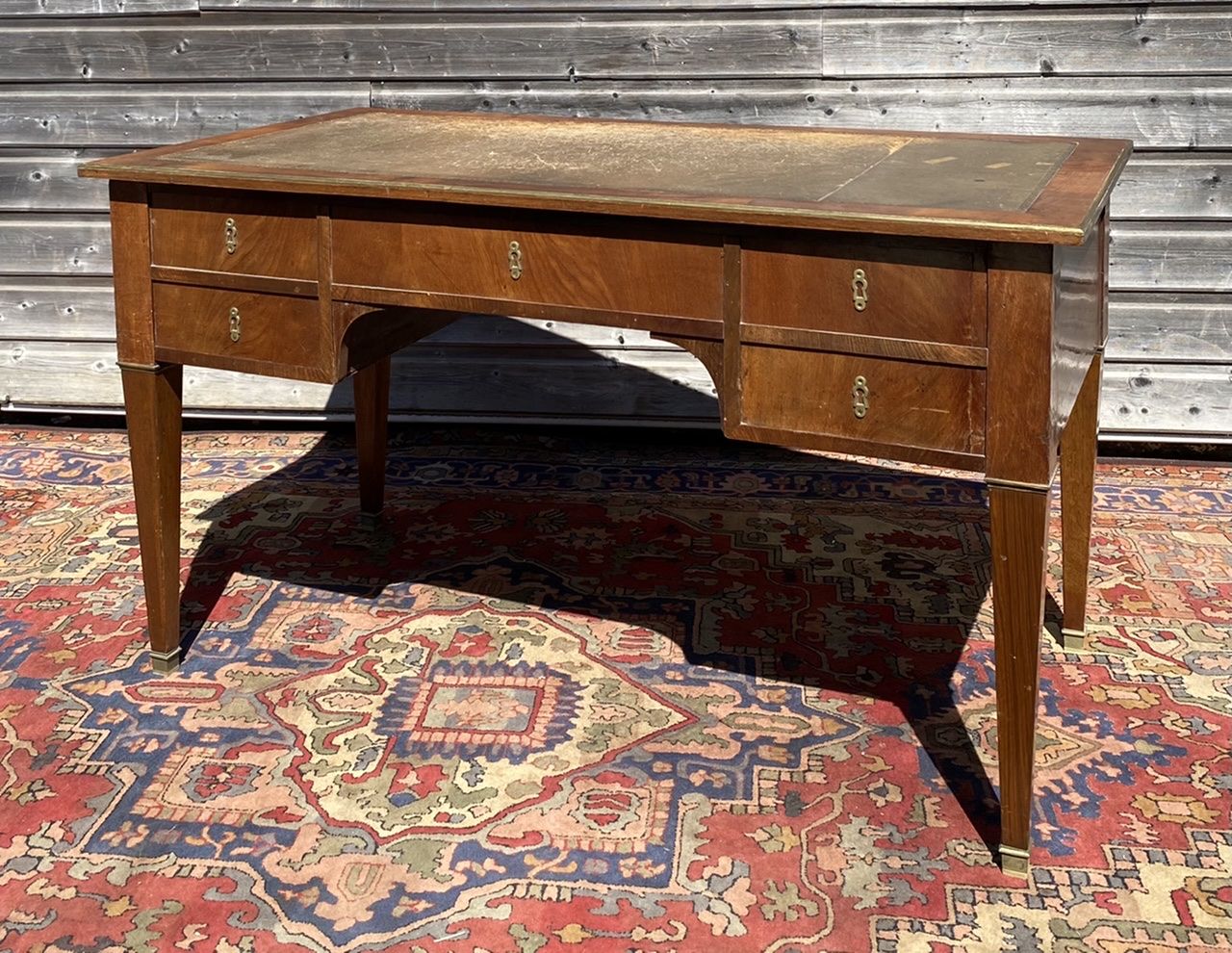 Bureau plat en acajou de style Louis XVI XIX eme siècle