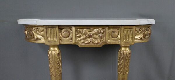 Petite console en marbre et bois doré, style Louis XVI – début XXe
