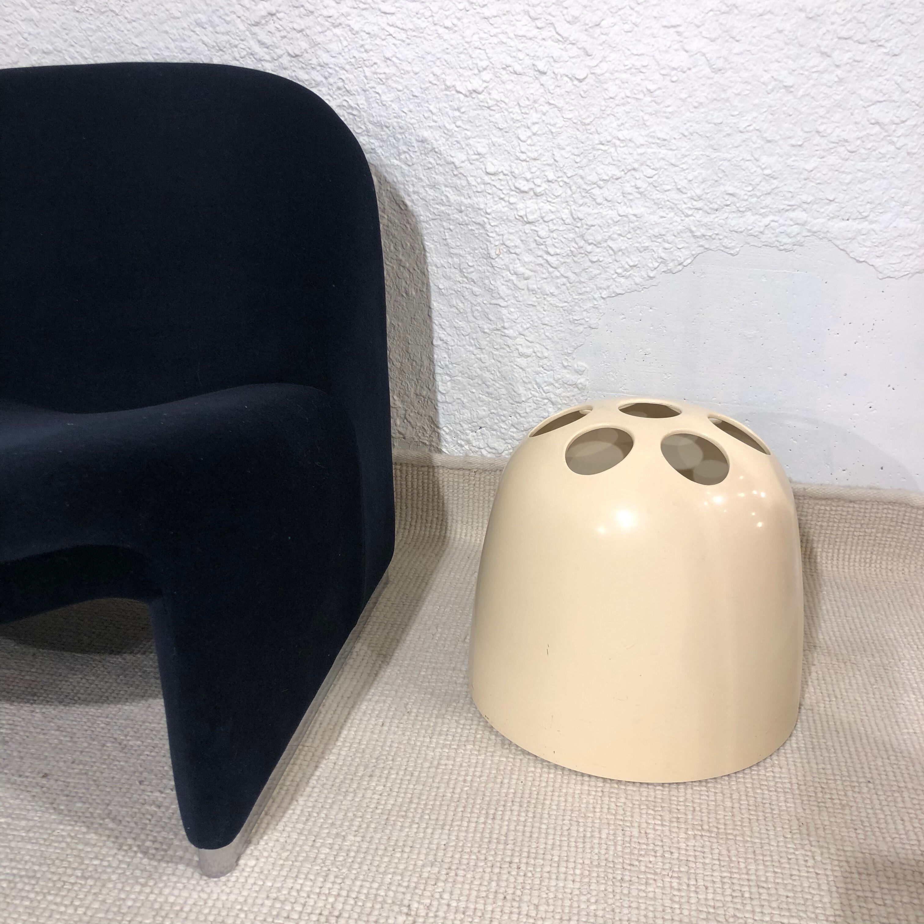 Umbrella holder Dedalo edition Artemide