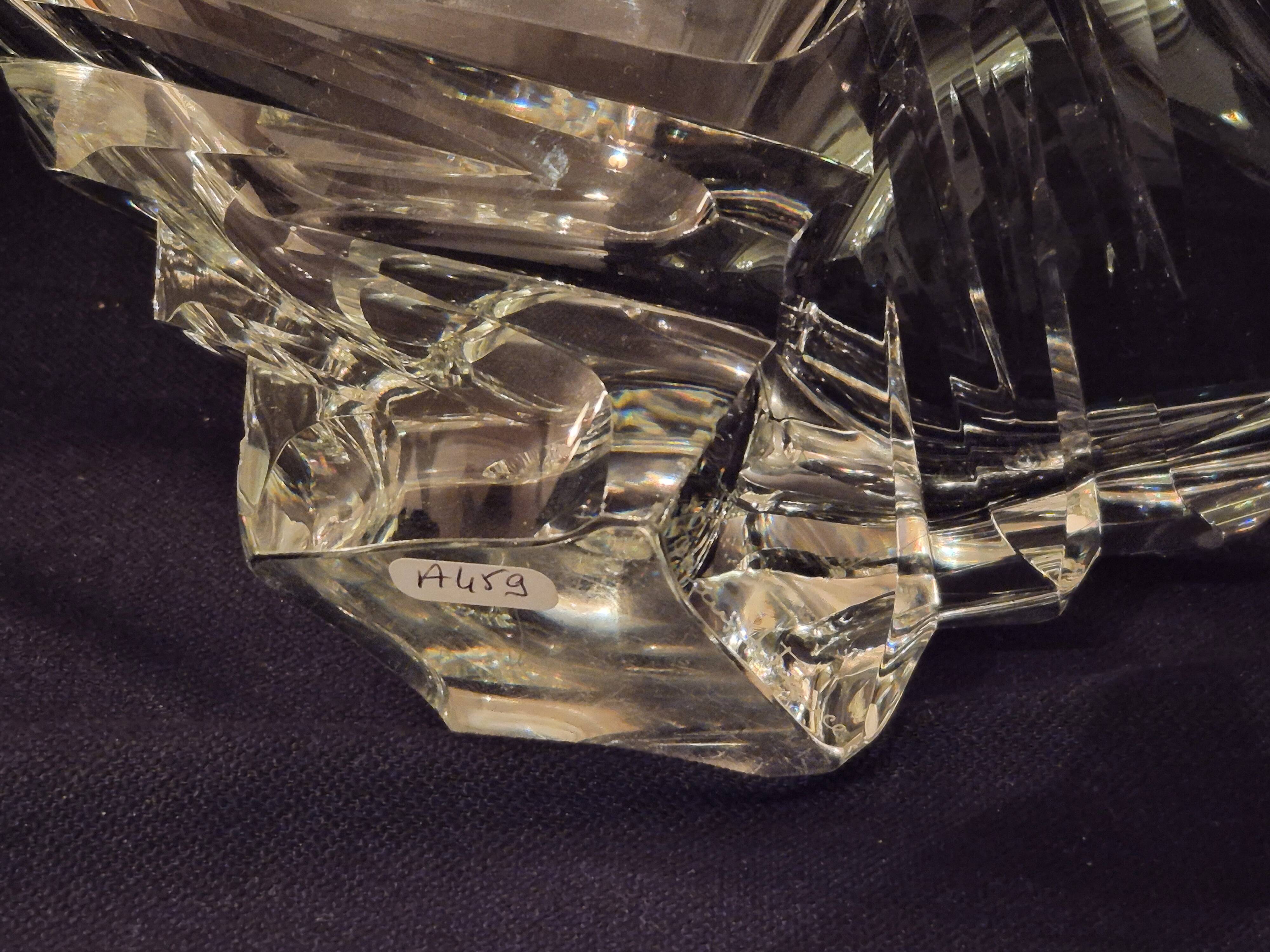 Cut crystal bowl signed daum france a459