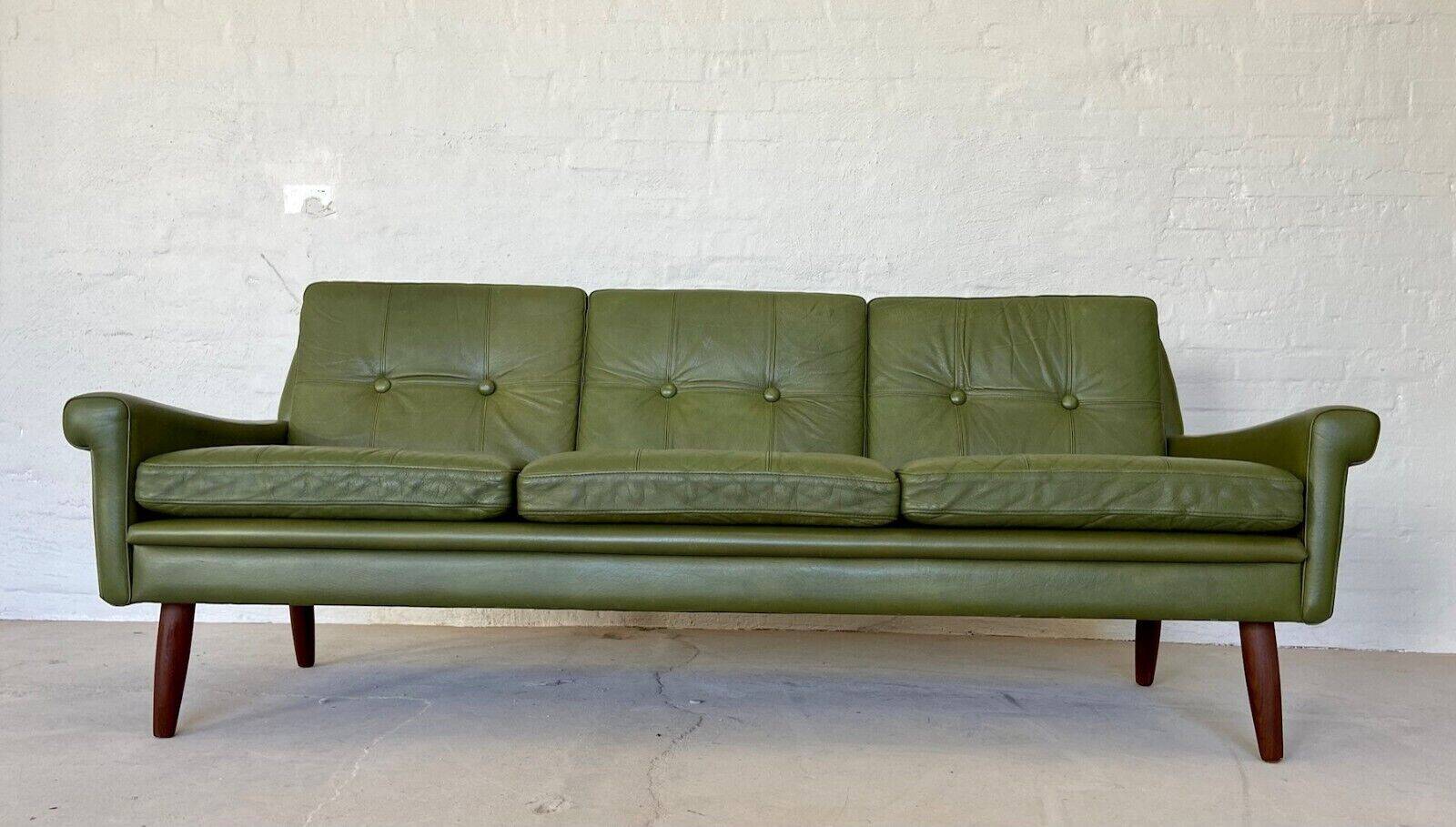 Canapé 3 places Svend Skipper vintage danois rétro en cuir vert olive
