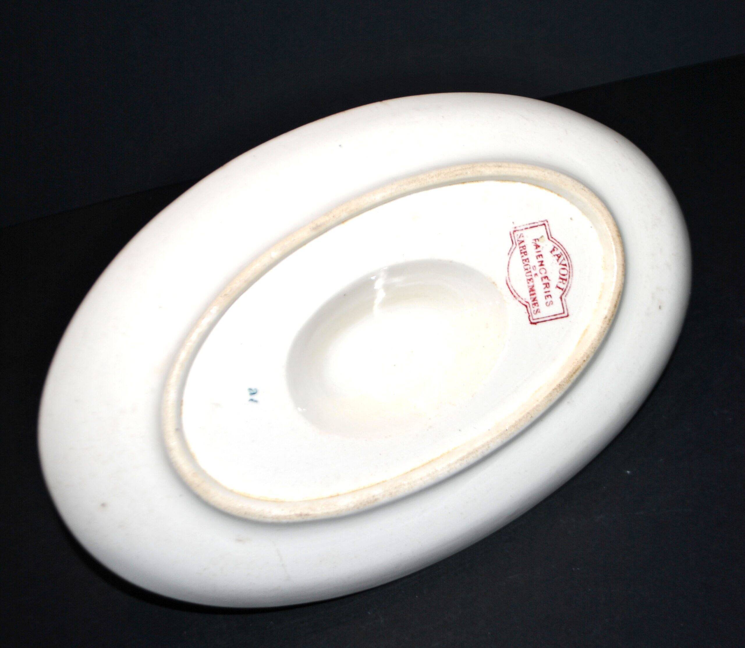 Sarreguemines earthenware gravy boat, Red Favorite with birds