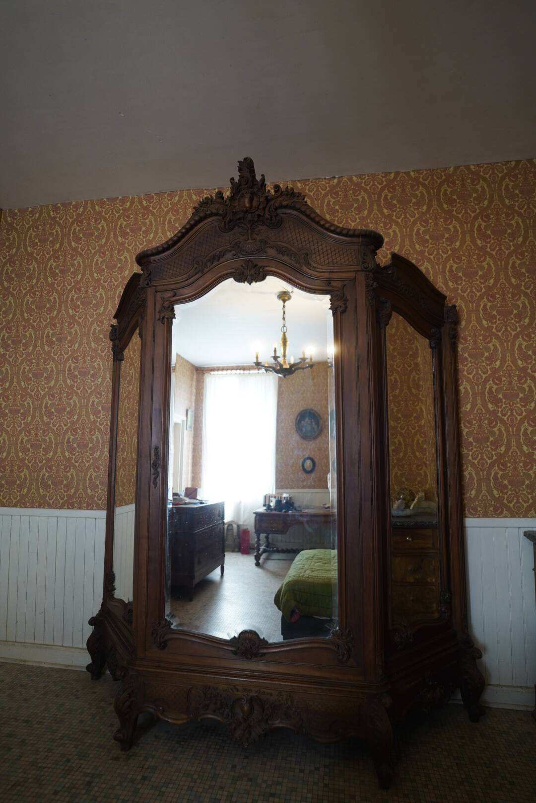 Armoire à glace style Louis XV