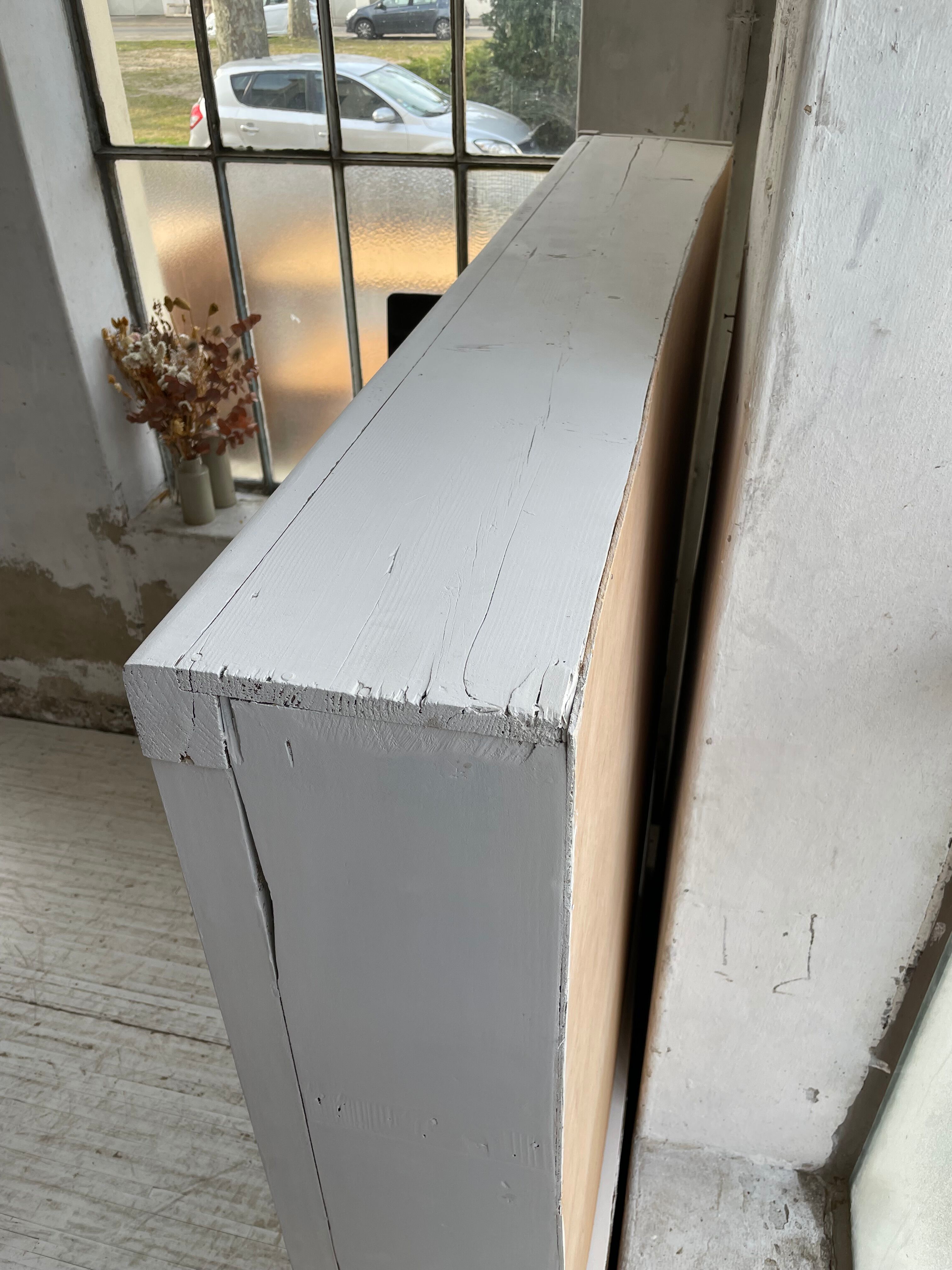 Library showcase ivory white sliding doors