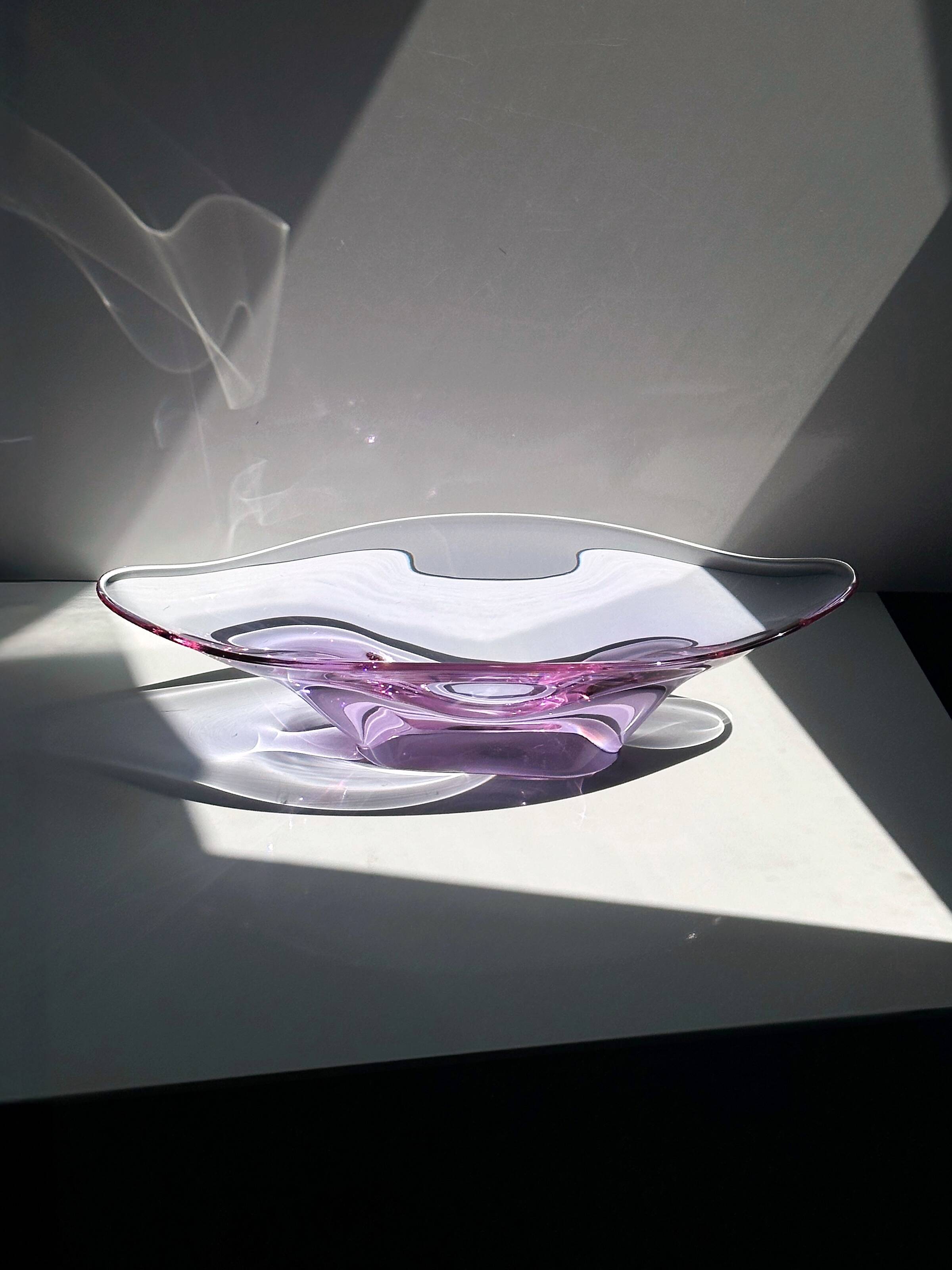 Bohemian Alexandrite / Neodym Glass Bowl by Skrdlovice