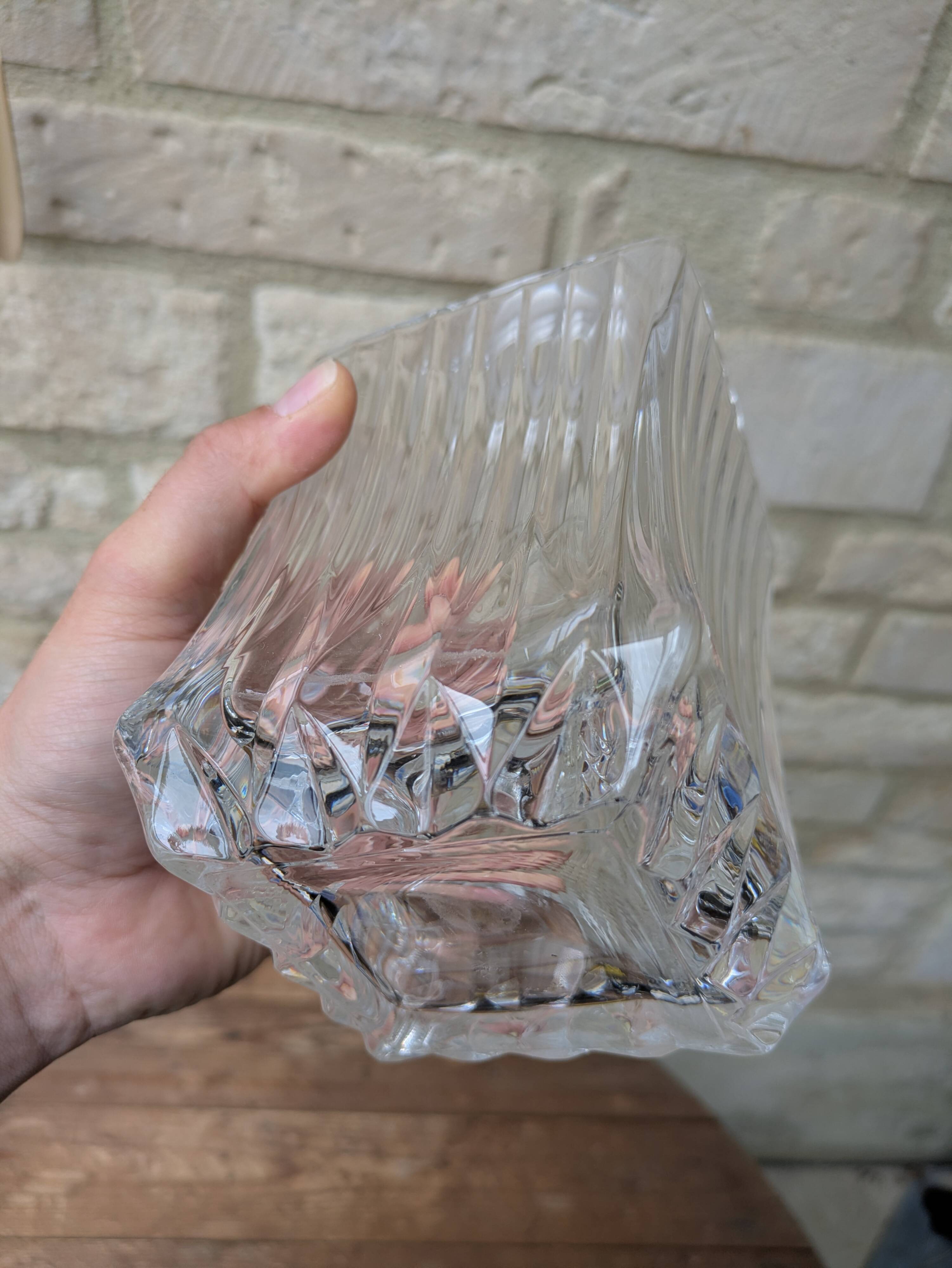 Old square crystal carafe with a stopper, 1 litre.