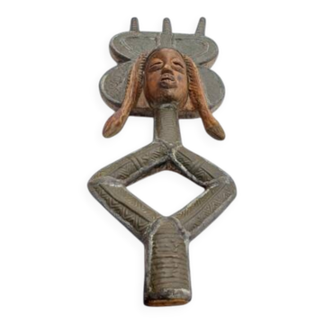 An African character from Gabon, Kota ethnic group Obamba