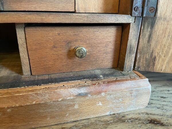 Armoire murale à outils Peugeot Fréres