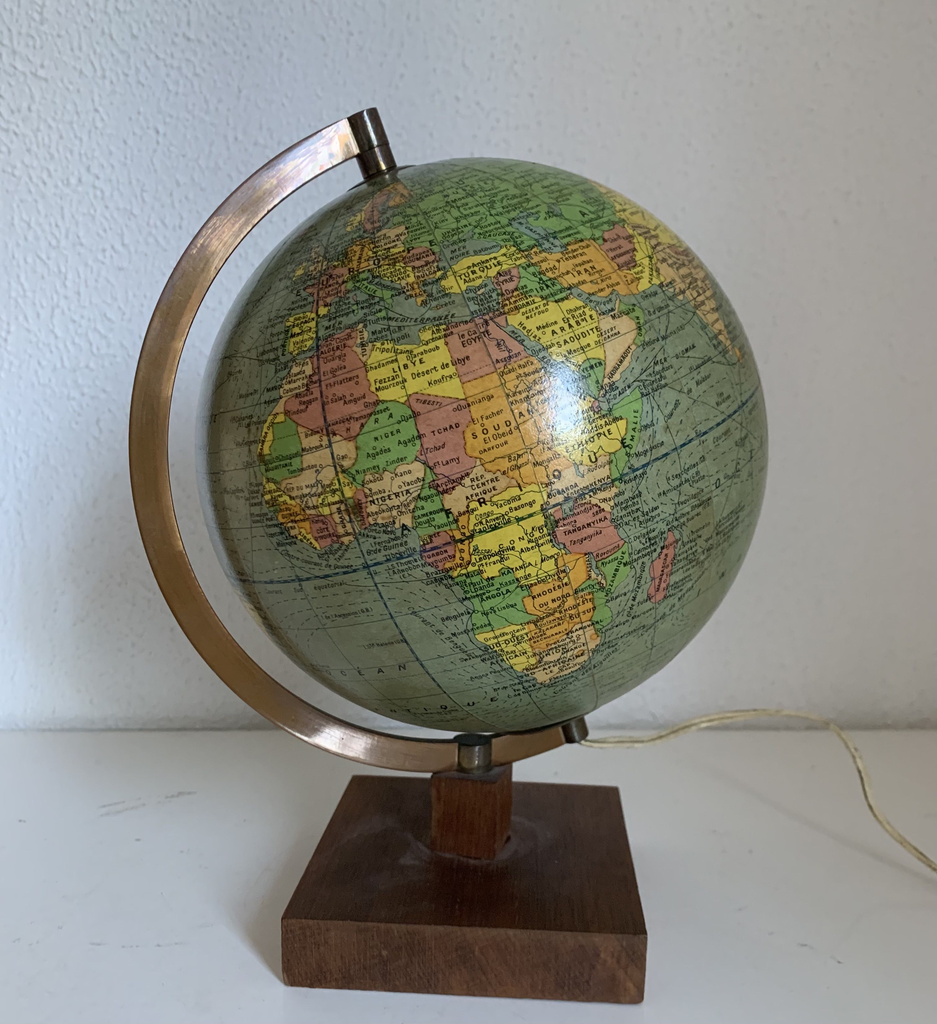 Vintage globe 1960 terrestrial Girard Barrère glass wood - 29 cm