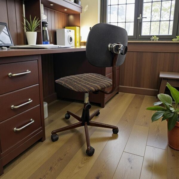 Chaise de bureau vintage brune des années 70 sur roulettes