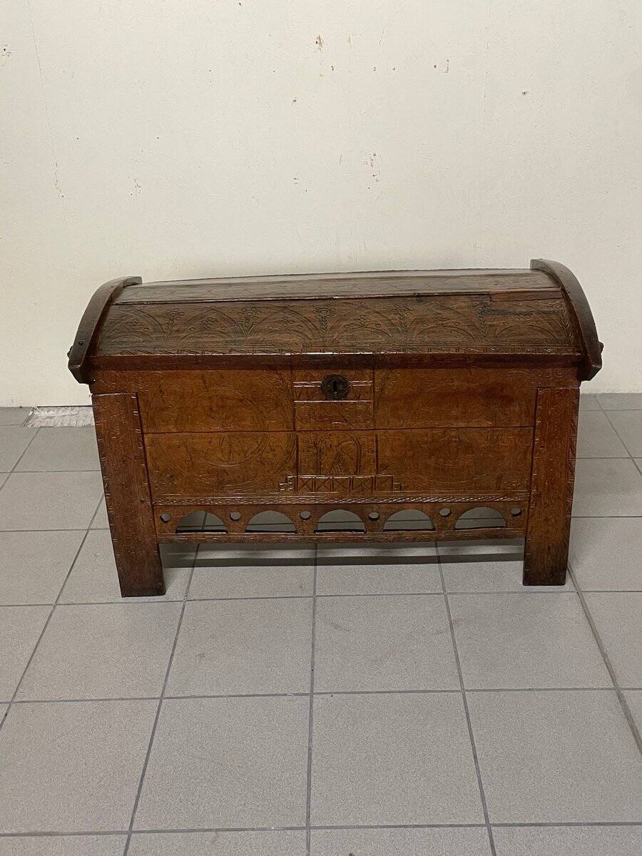 Antique beech chest of drawers, 19th century