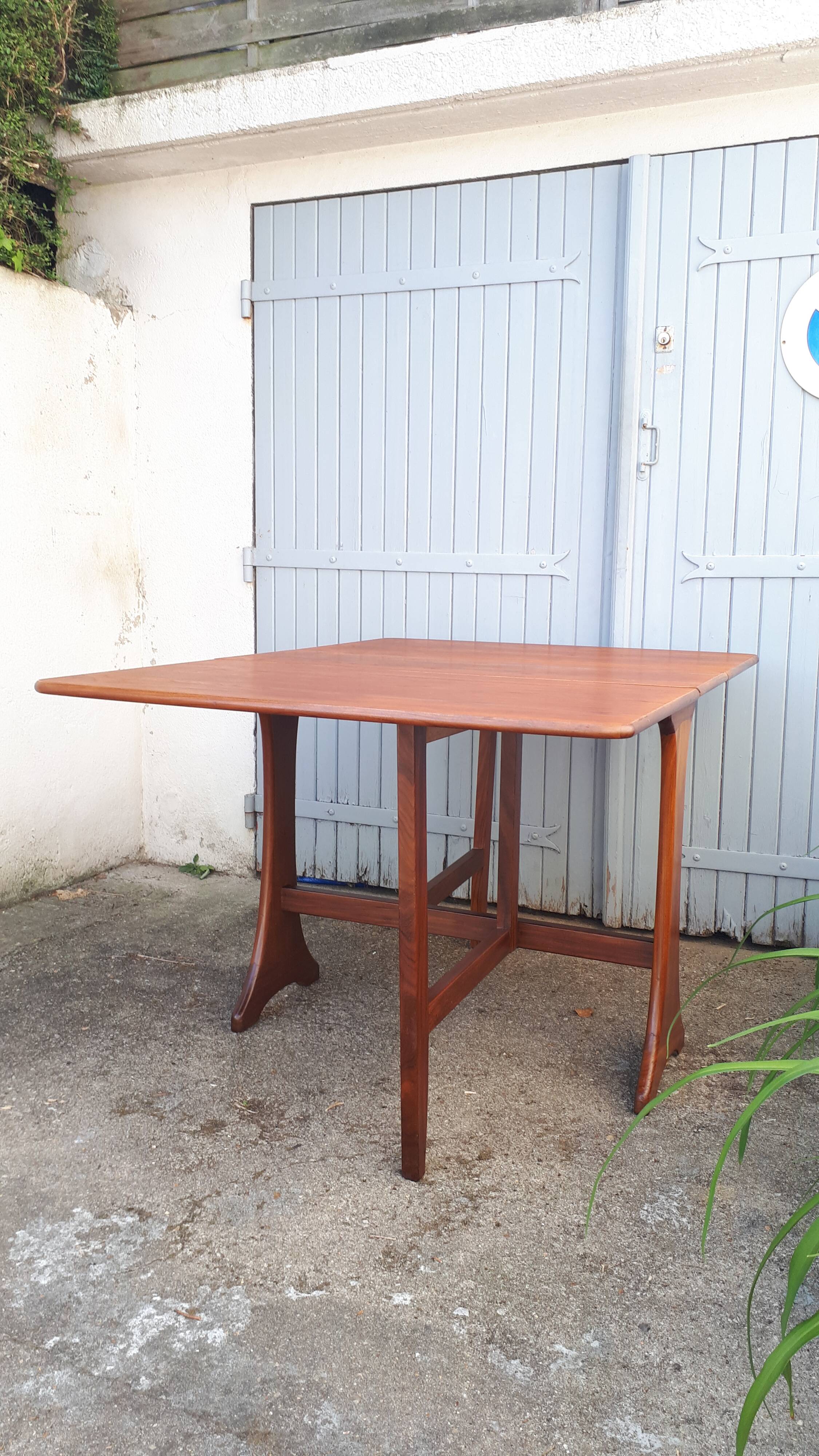 Vintage dining table console desk in teak and exotic wood from the 70s