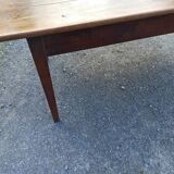 Limousin limousine farm table