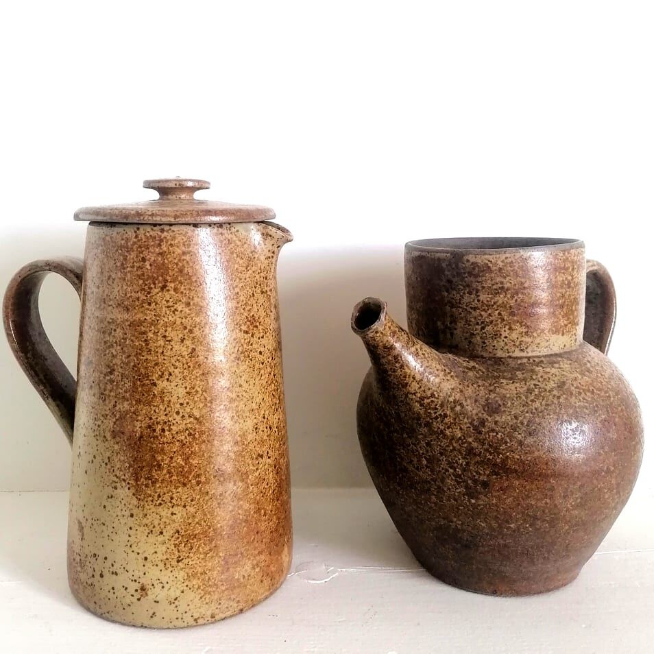 Duo of pyrity sandstone pots, 1960