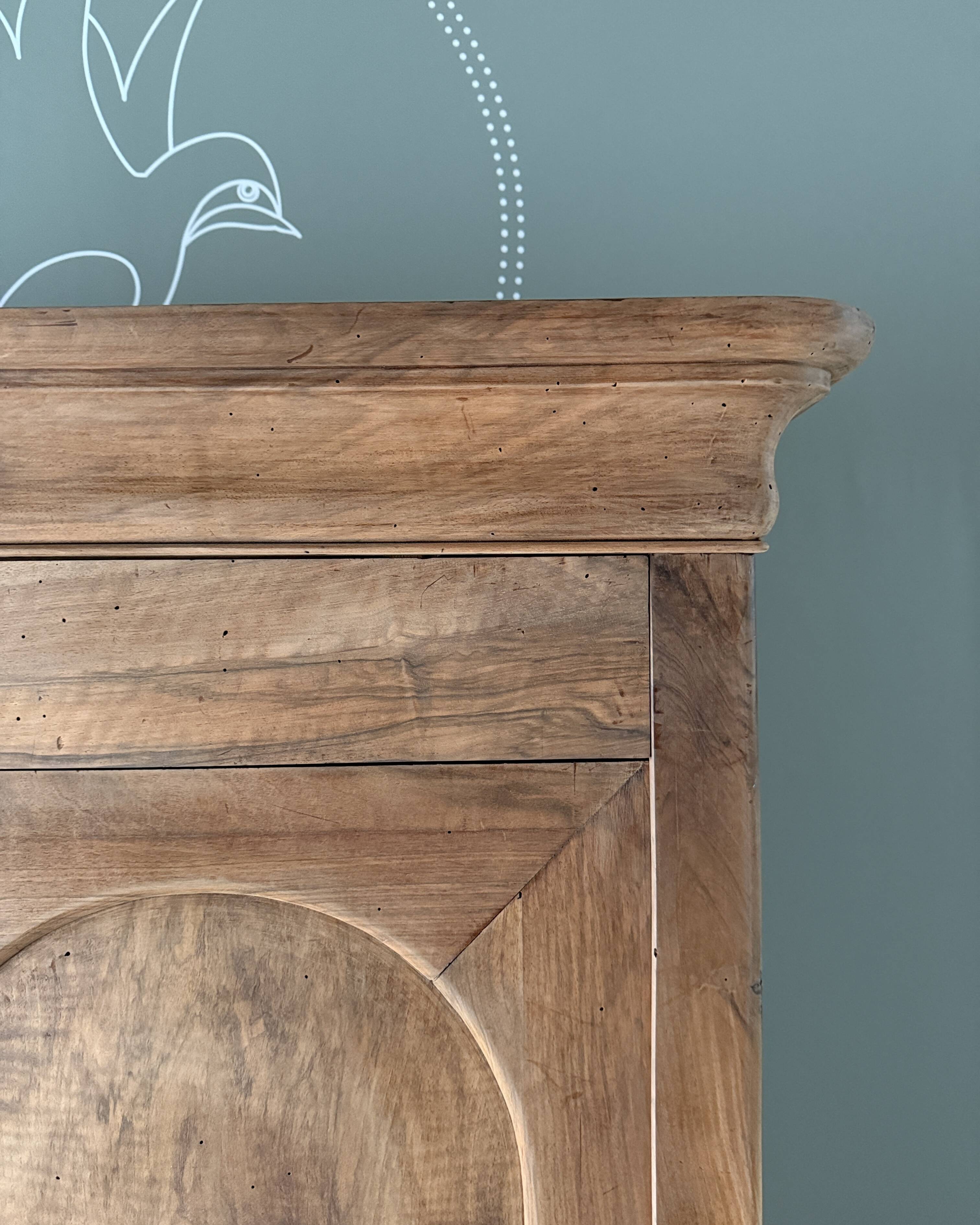 Large wedding wardrobe (renovated)