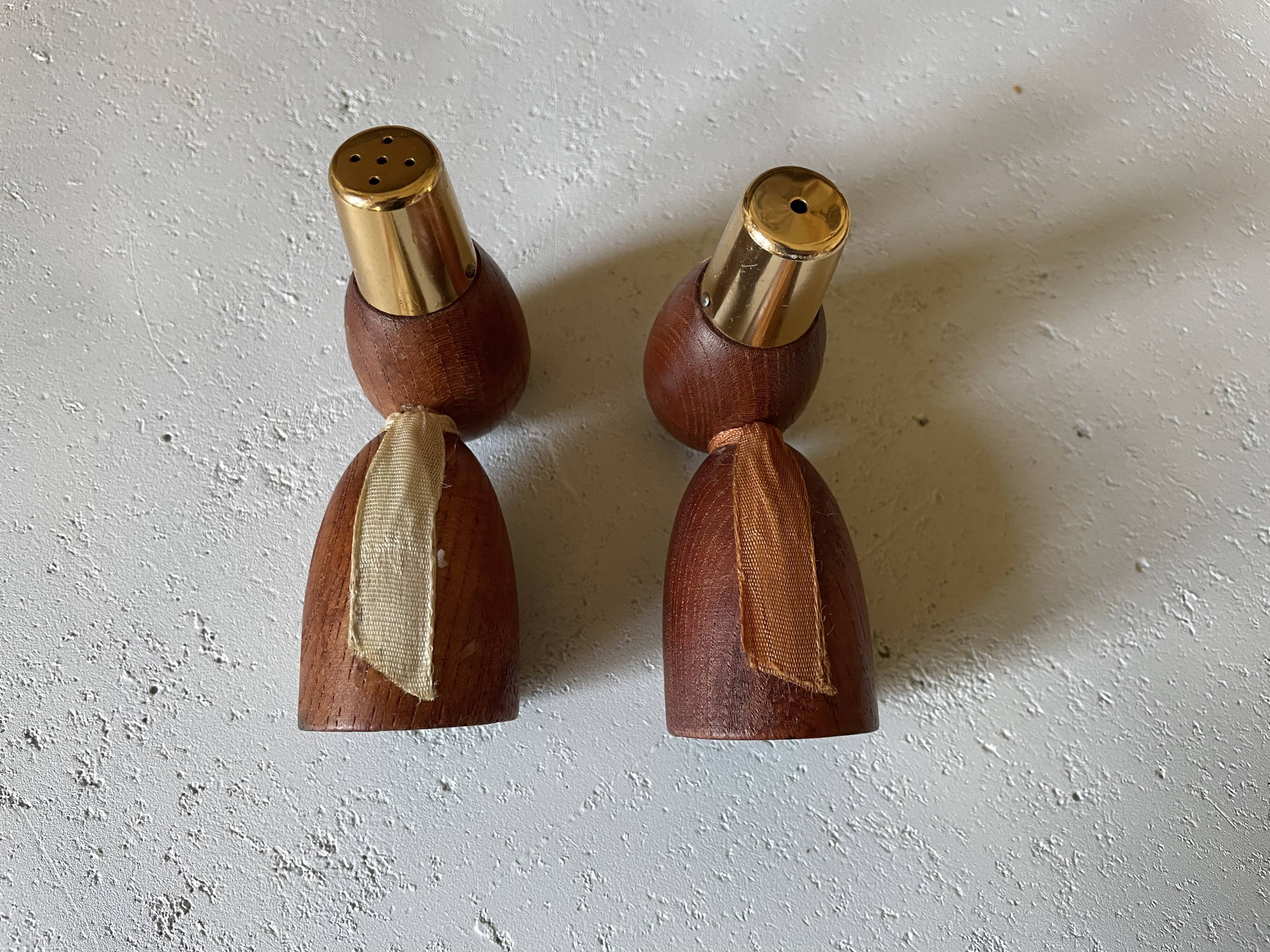 Scandinavian saliere & pepper duo