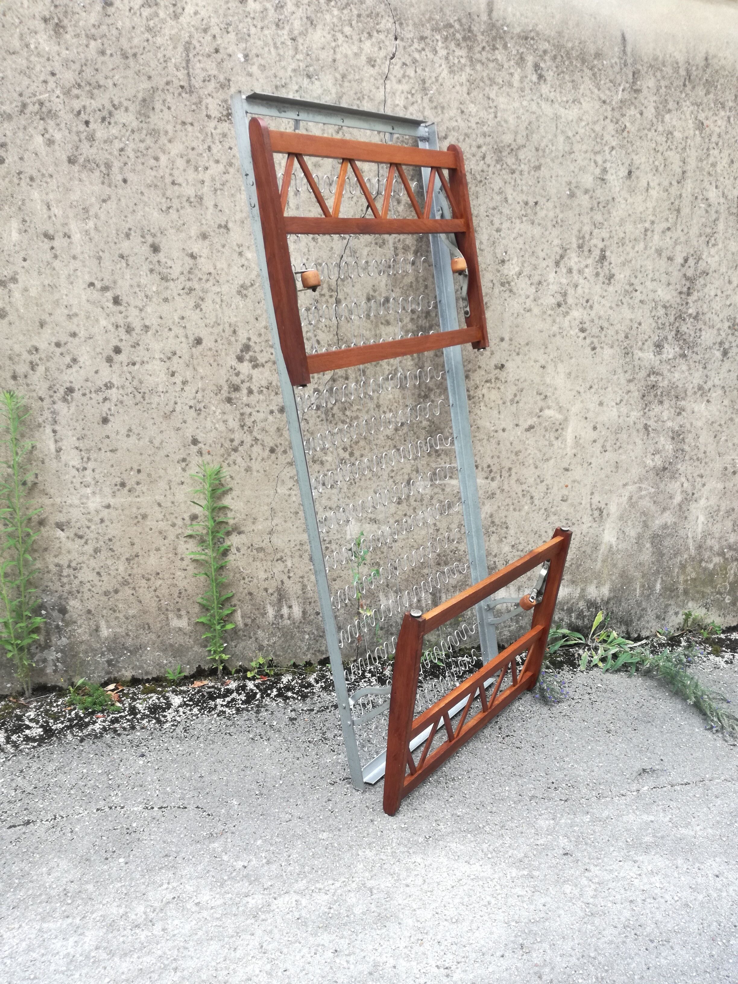 Pair of daybeds with braces 1950