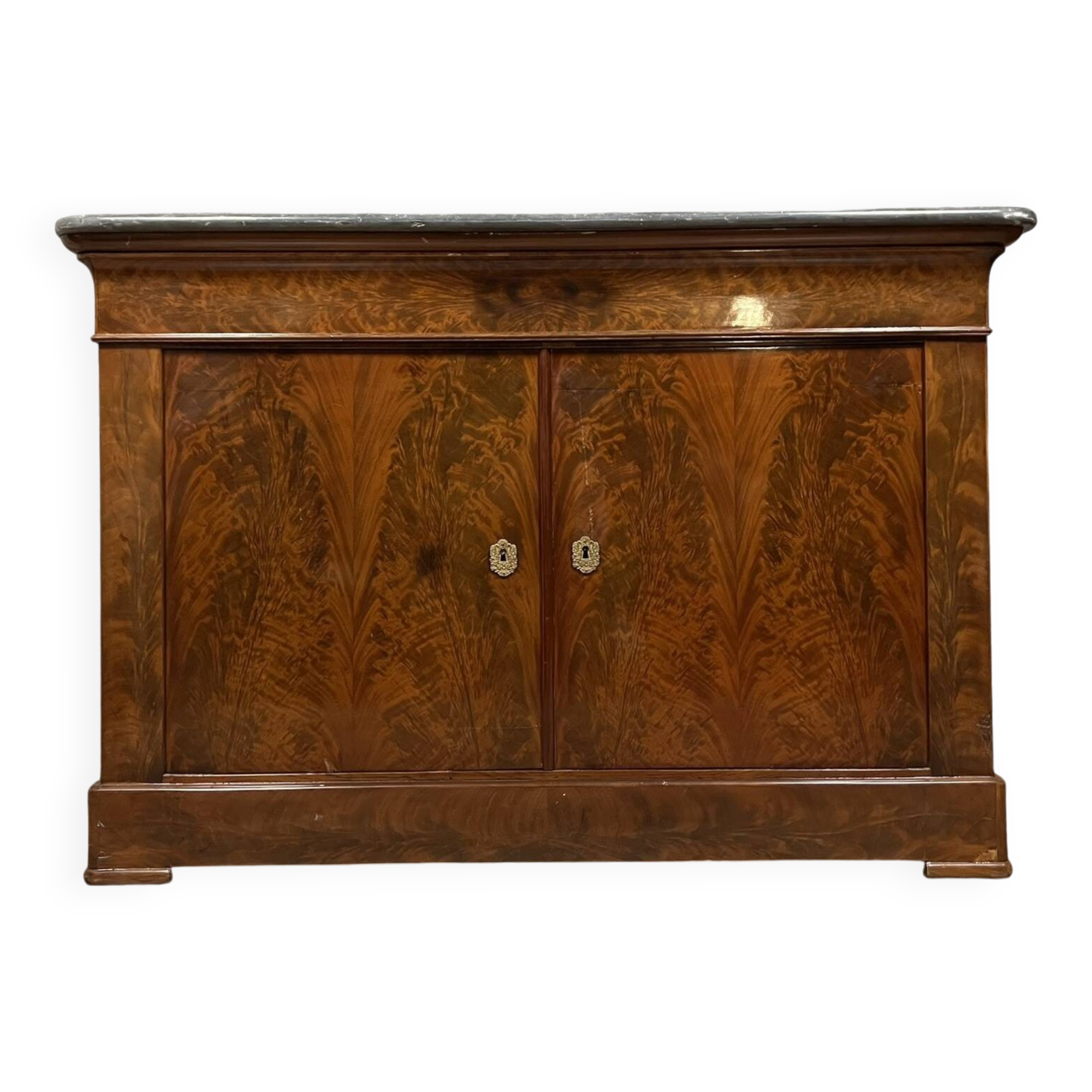 Louis Philippe / Restoration period sideboard in flamed mahogany circa 1820