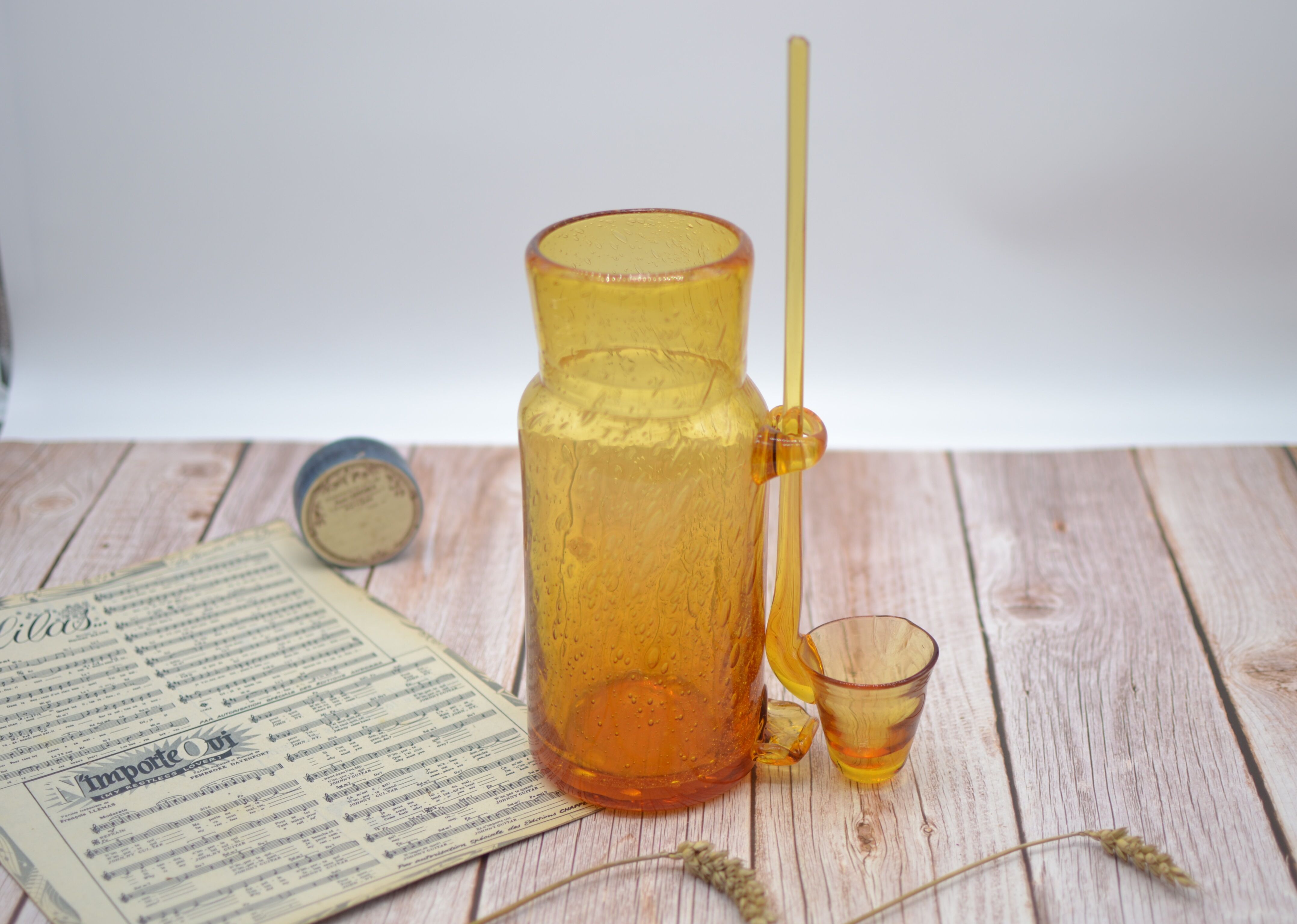 Champagne decanter/Champagne soup in blown glass