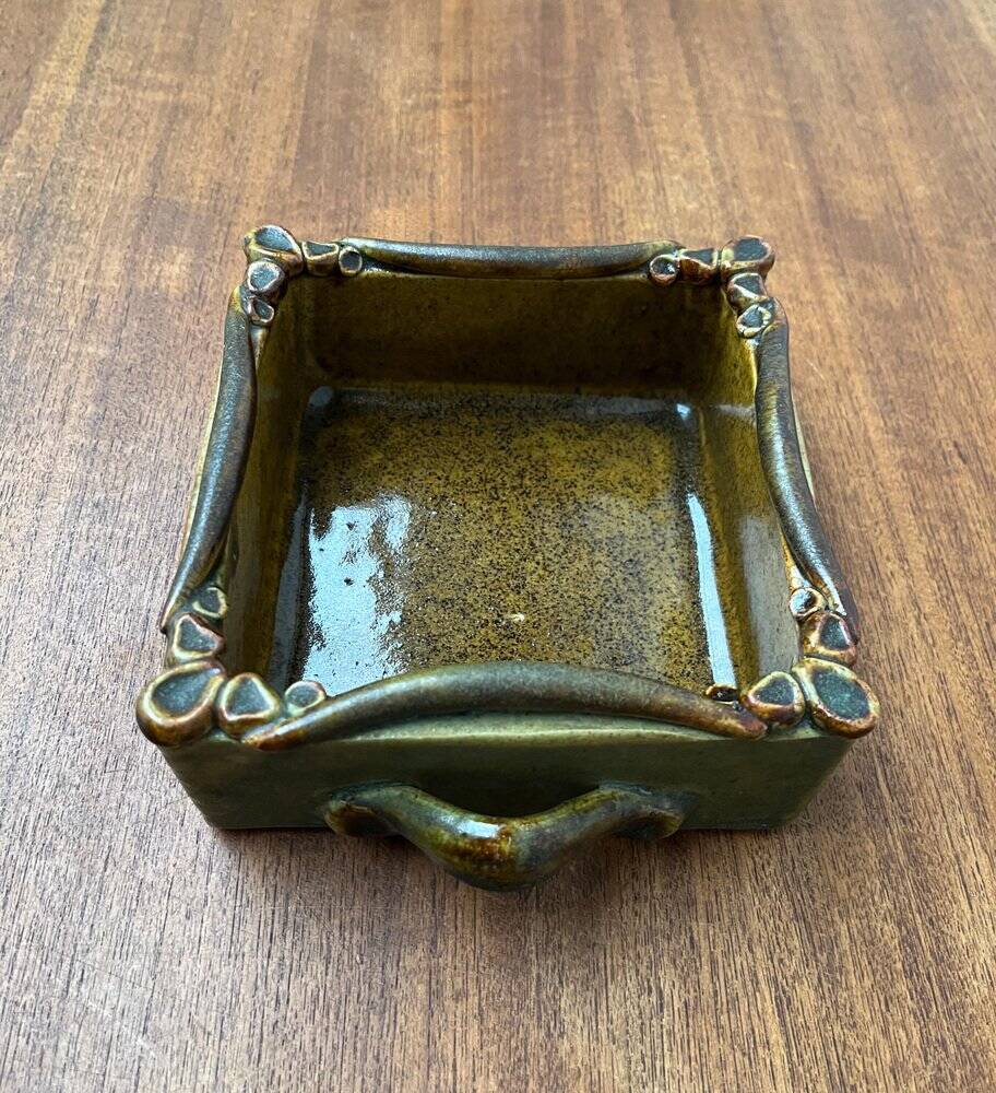 Mid-century German studio pottery bowl by Erika Pierny, 1960s.