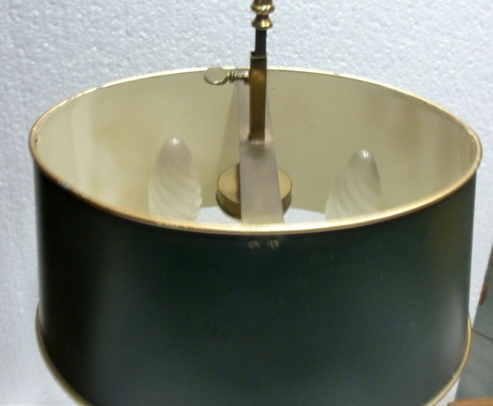 Bronze hot water bottle lamp with tin blind 2 lights