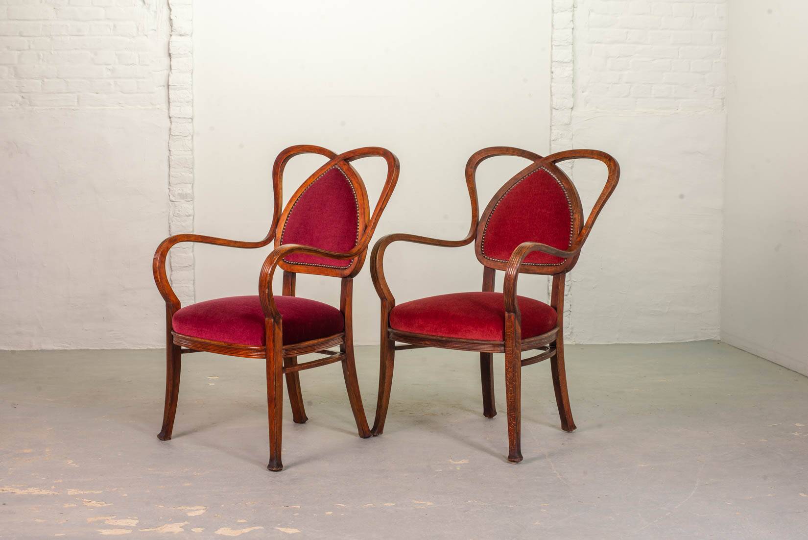 Red Velvet Heartshaped Wooden Vintage Design Side Chairs. Set of 2. 1950s