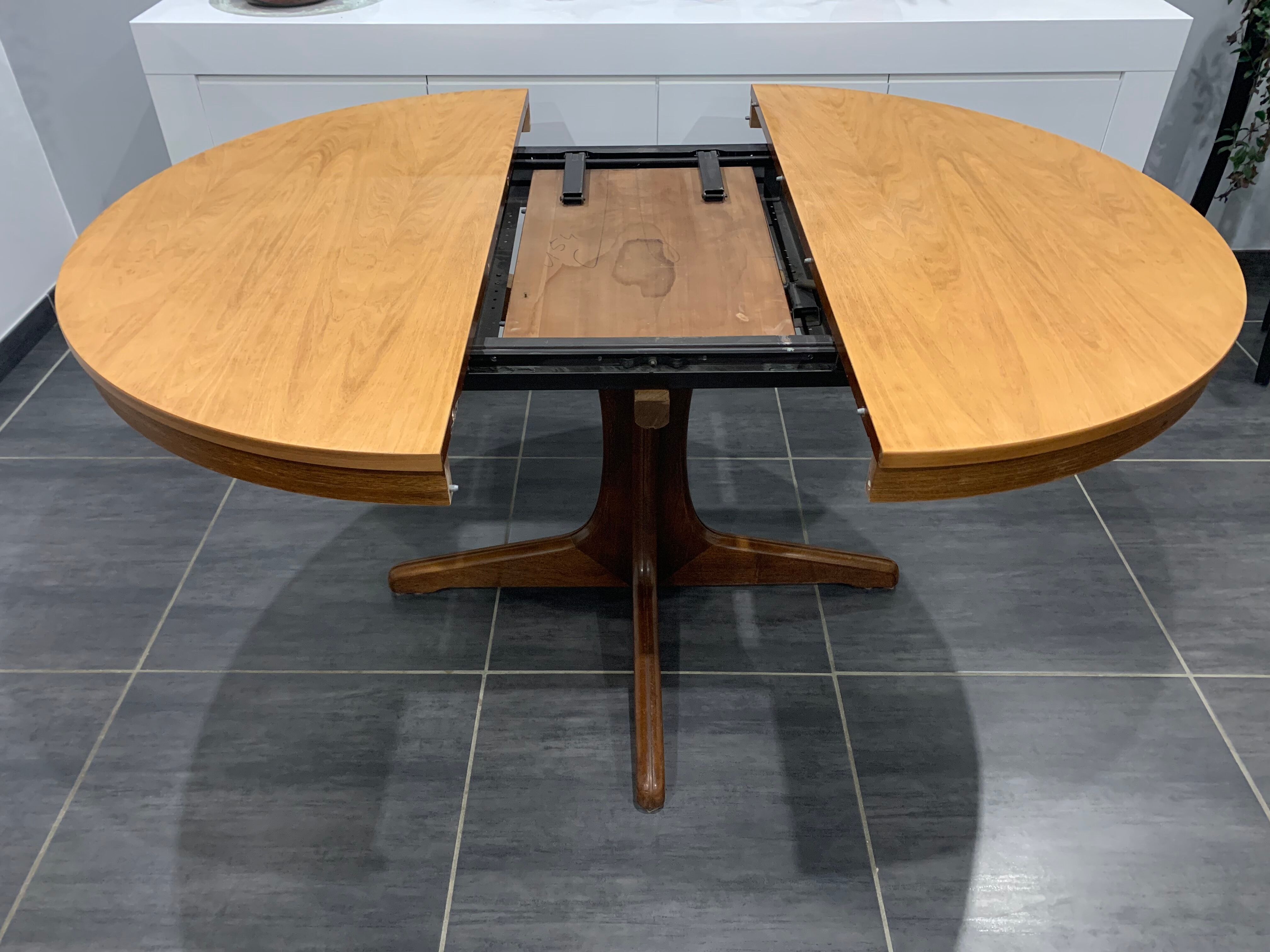 Vintage Baumann extendable table