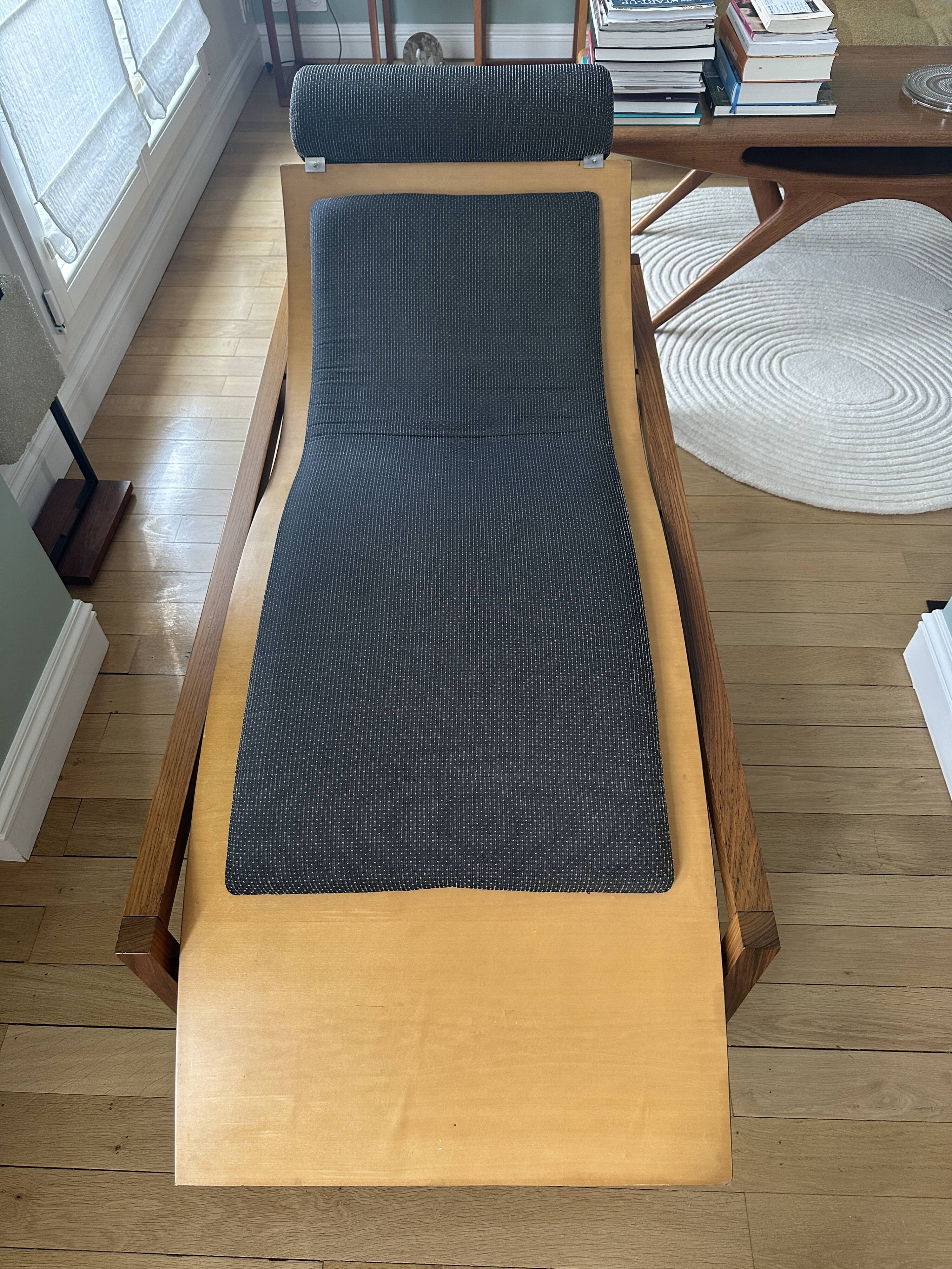 Eco lounge chair by James Wines