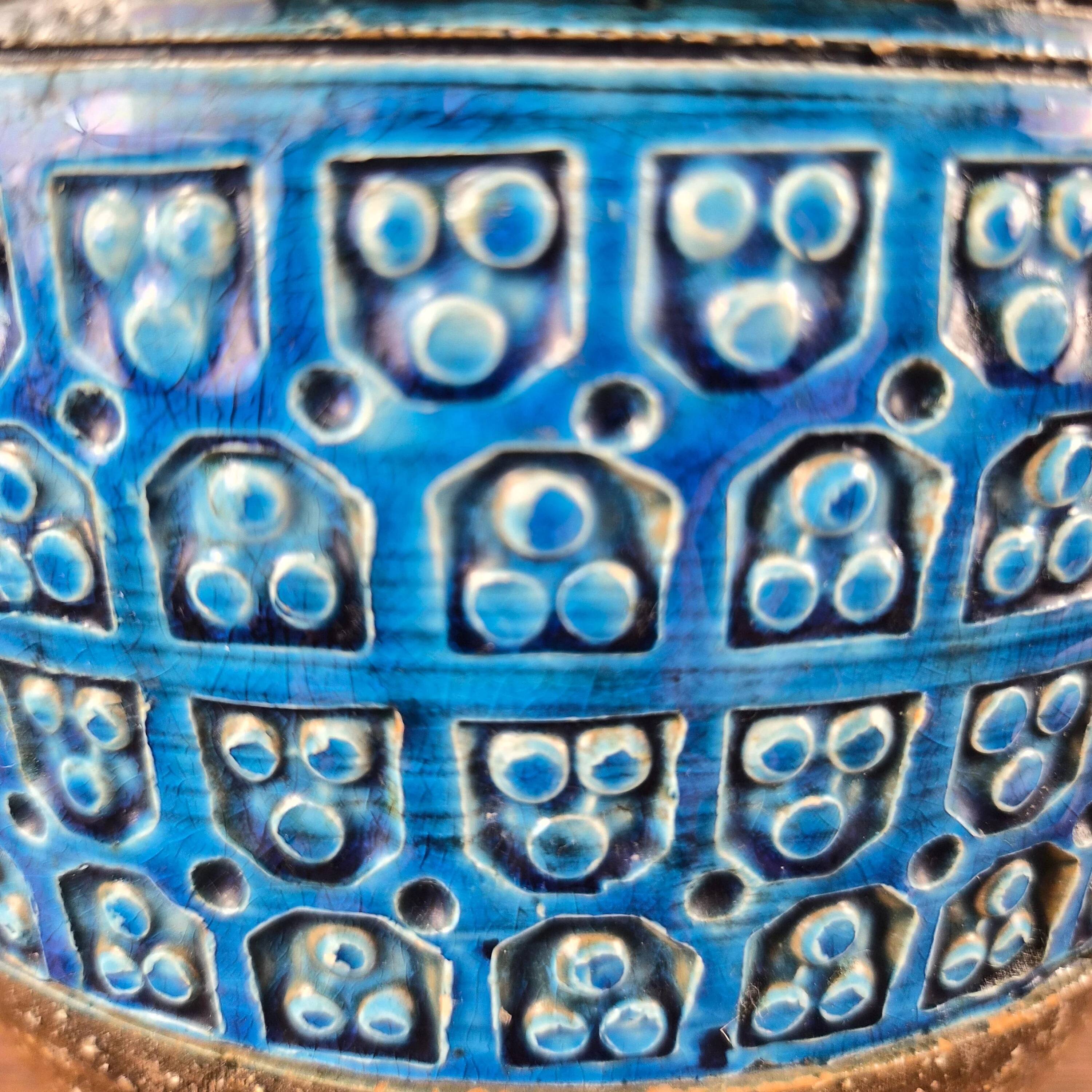 Terracotta vase with trifoglio decoration, ceramic by Aldo Londi for Bitossi, Italy, 1960.