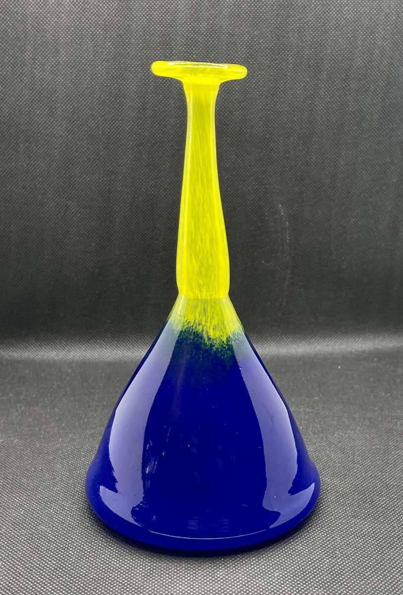 Blown glass soliflore signed Eric Lindgren Claret 1996