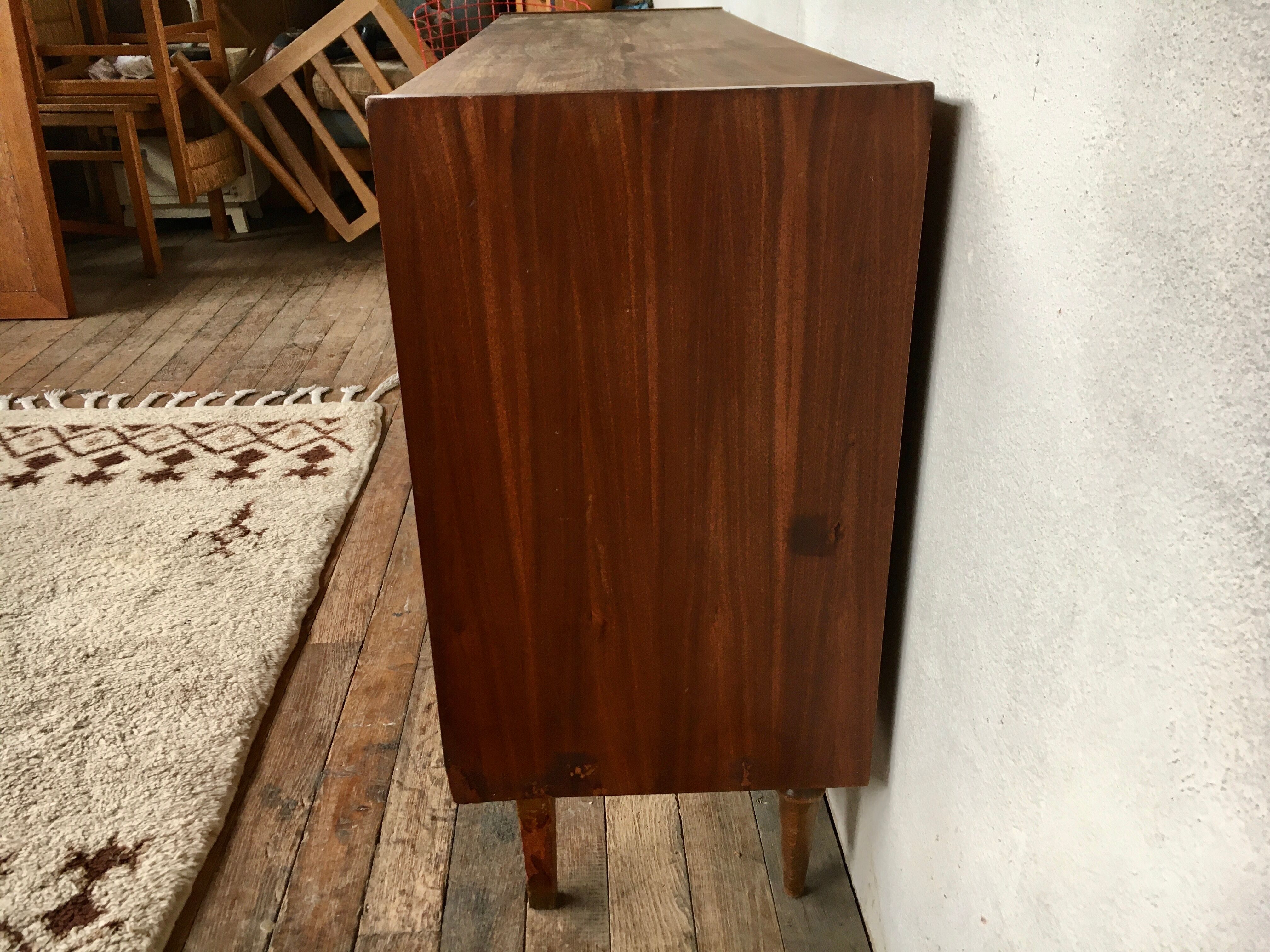 Vintage enfilade - walnut - 50/60 - Scandinavian style - spindle feet
