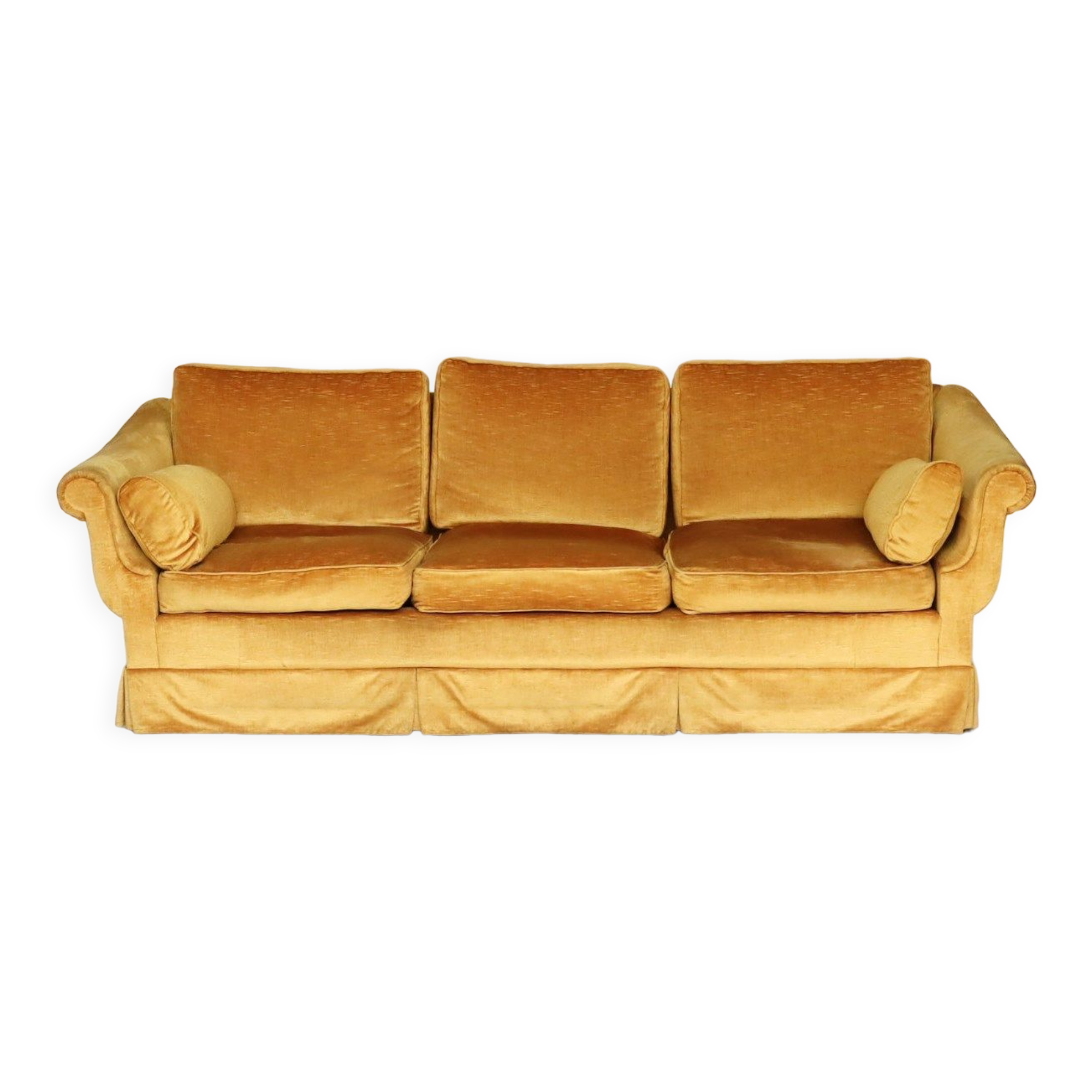 Three-seater velvet sofa