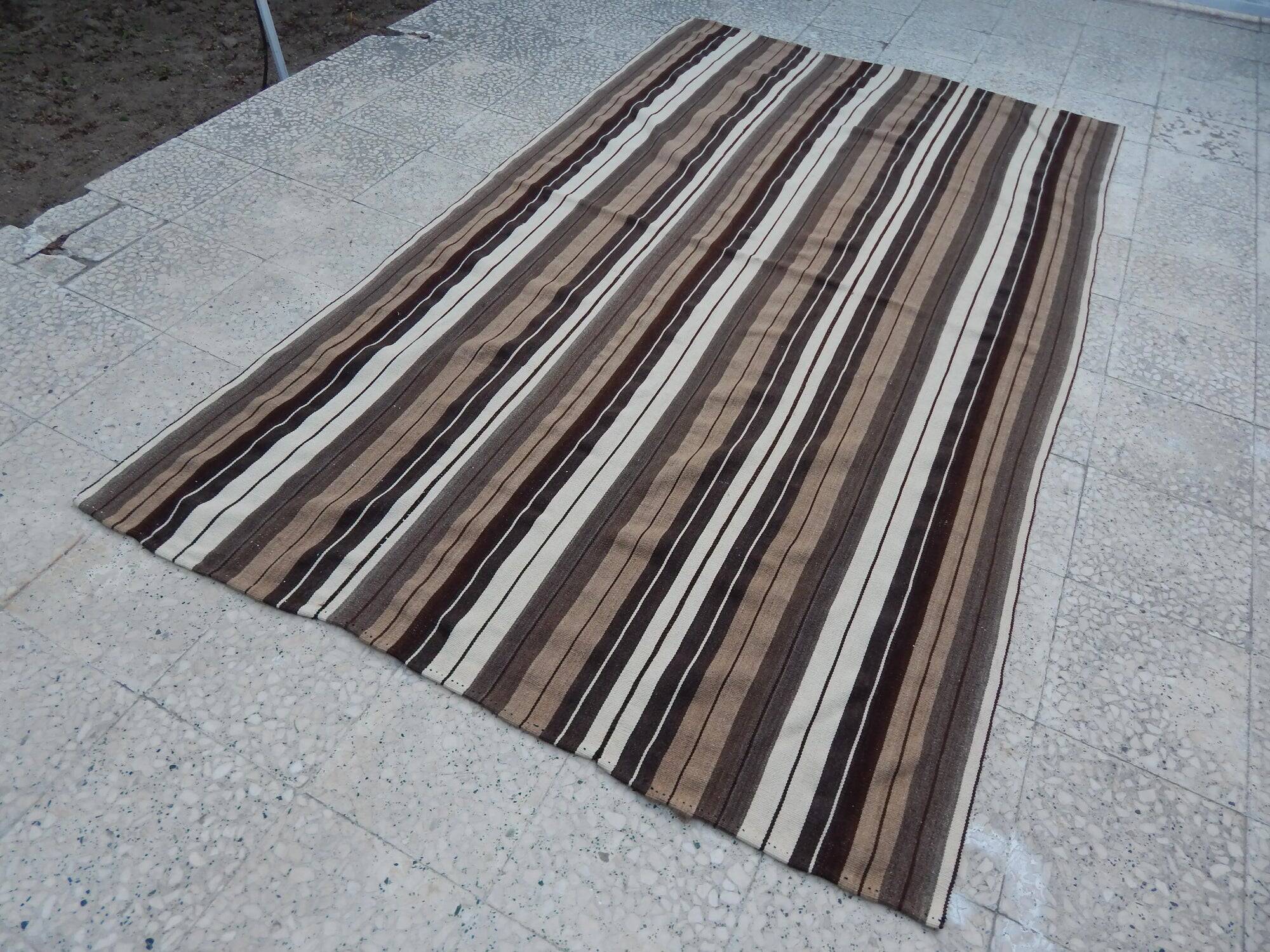 Vintage Turkish kilim, handwoven, 153x257 cm.