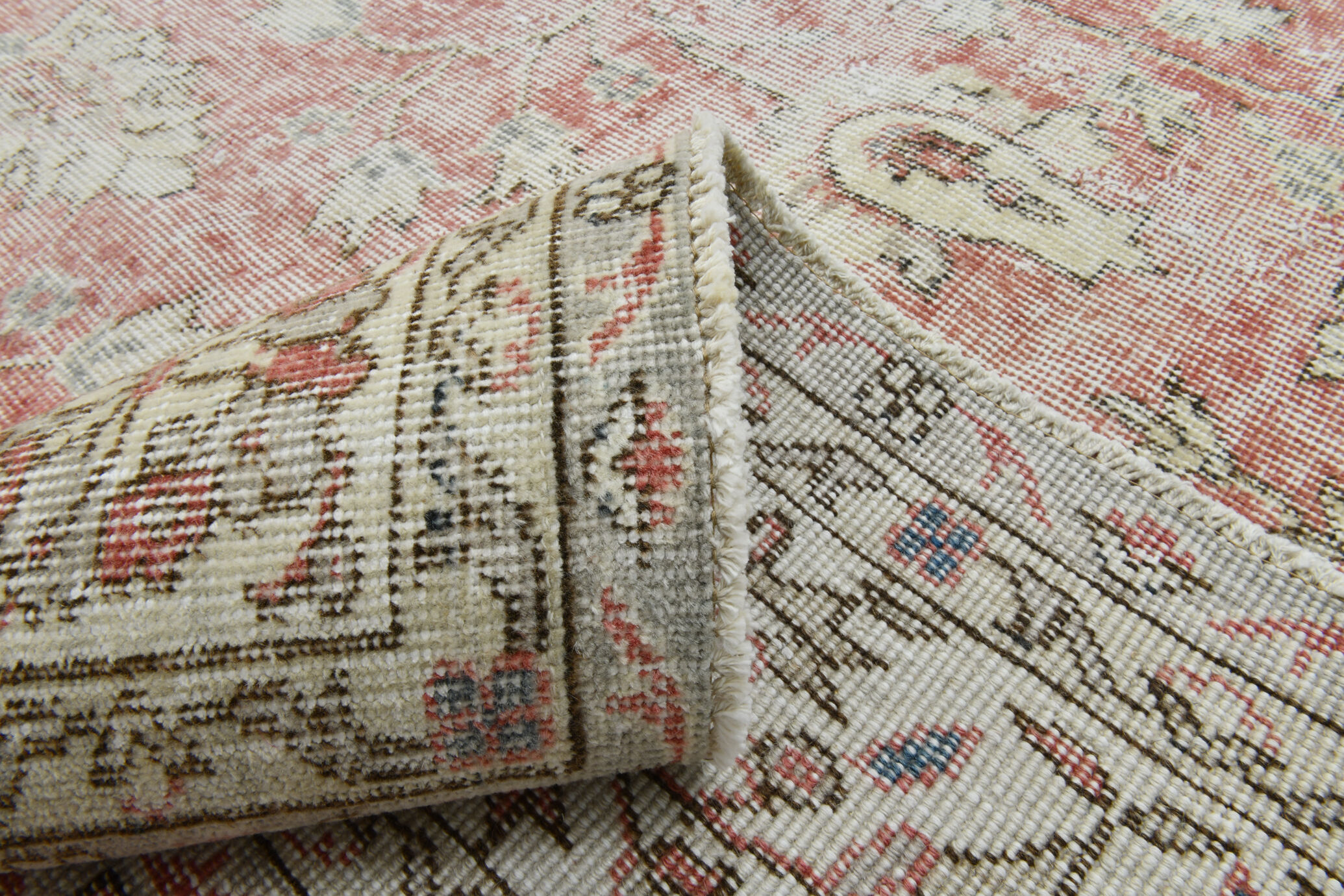 Farmhouse floral vintage area rug 322x219cm