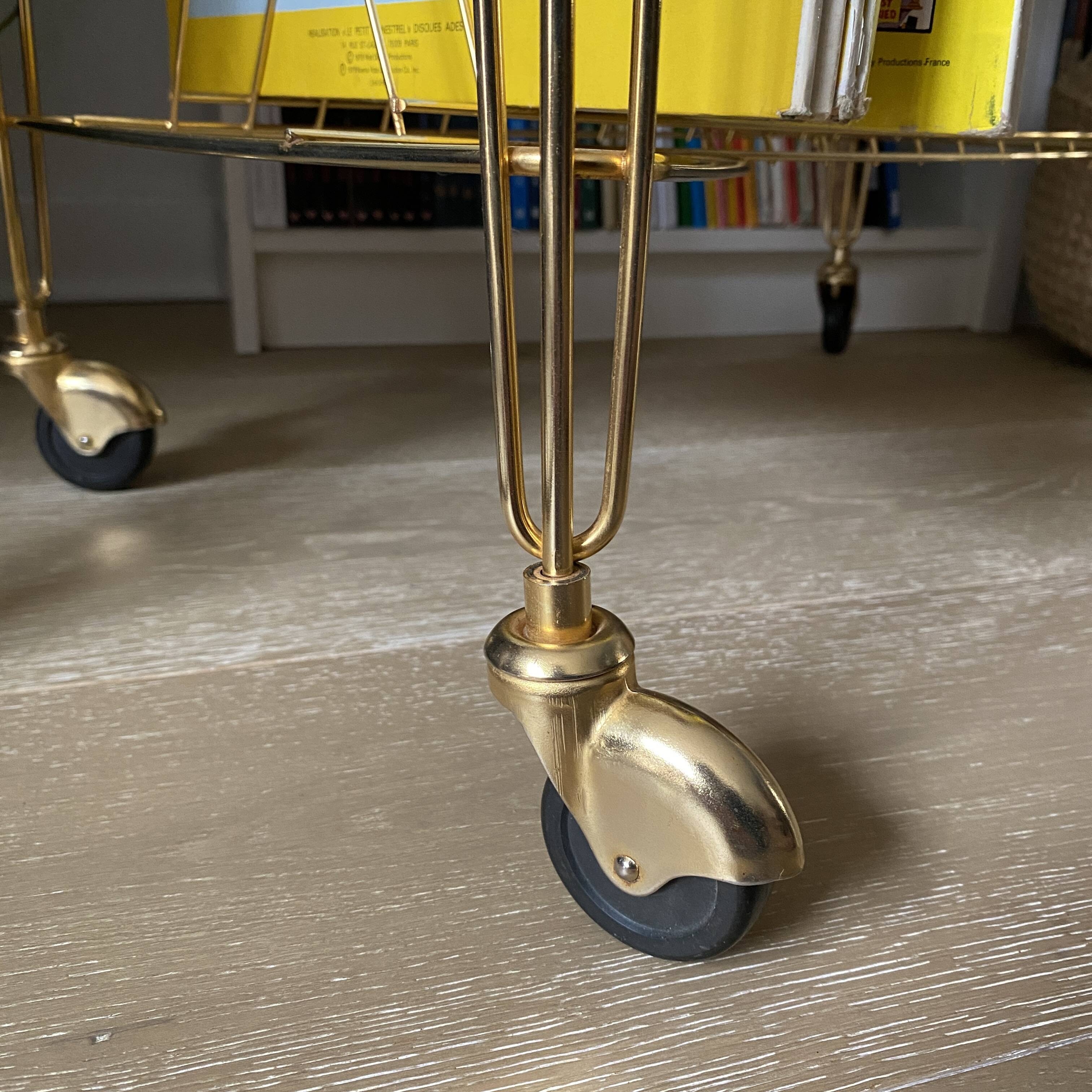 Vinyl rack trolley on wheels