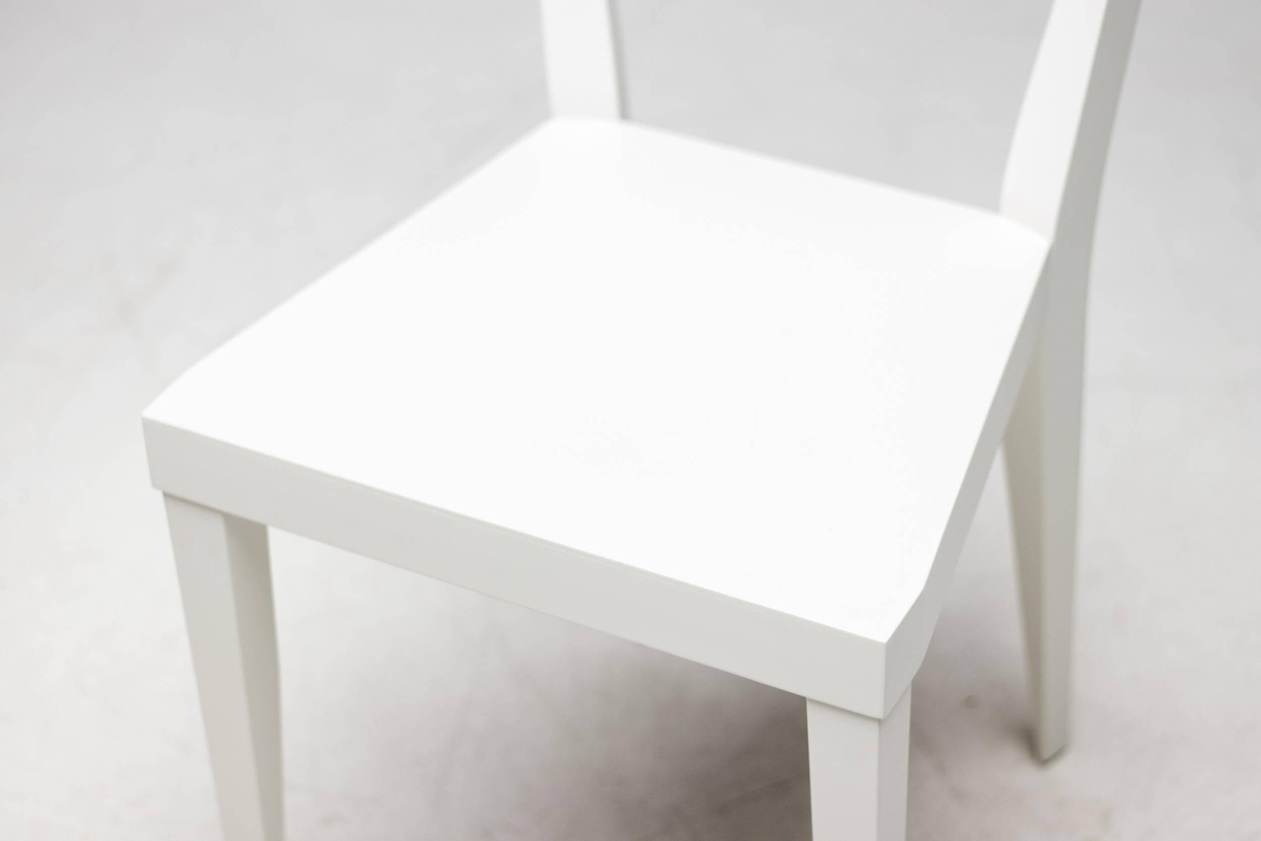 Lot de quatre chaises livia blanches, Gio Ponti