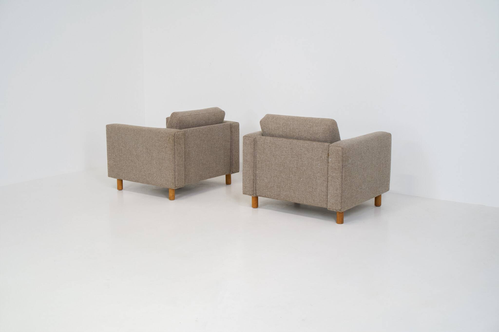 Rare pair of GE300 armchairs by Hans J. Wegner