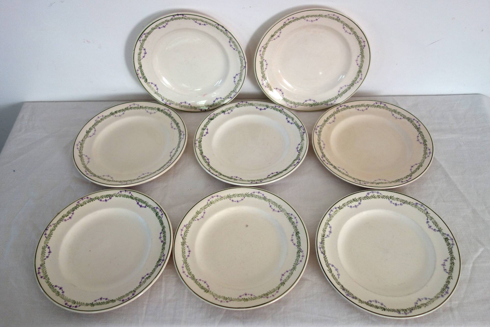 8 flat plates Longwy model Loridan circa 1900
