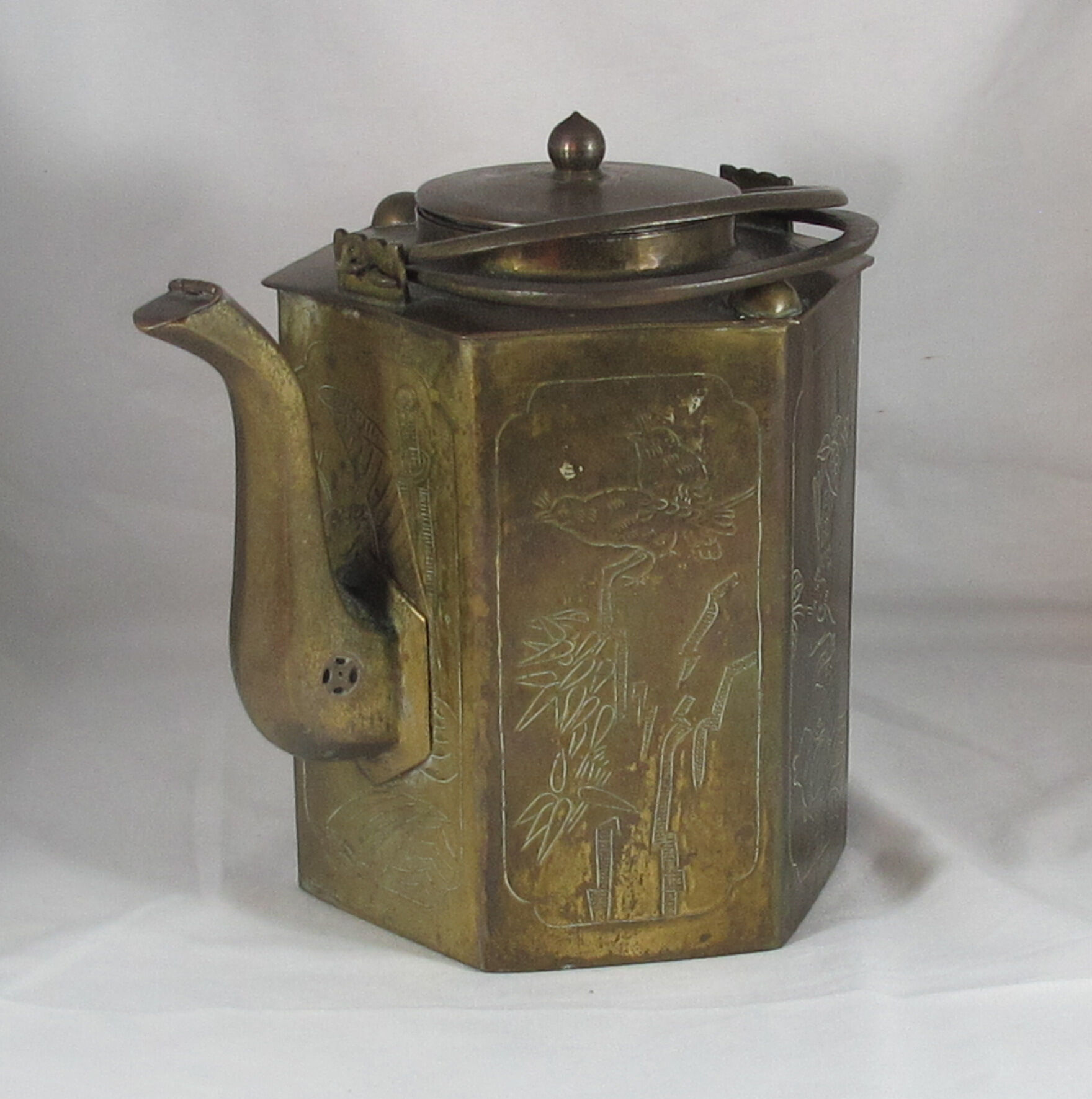 China 20th century copper teapot