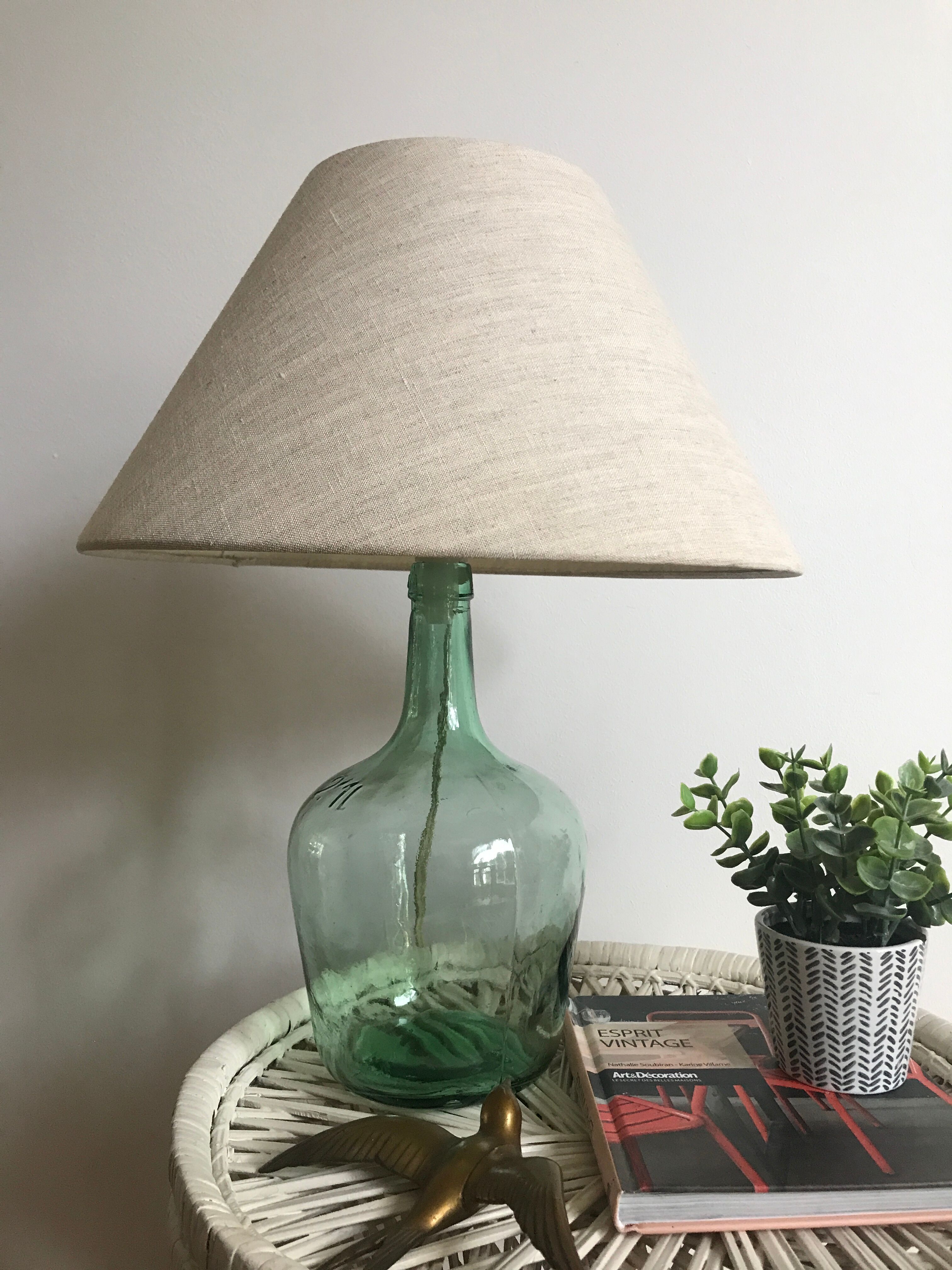 Table lamp